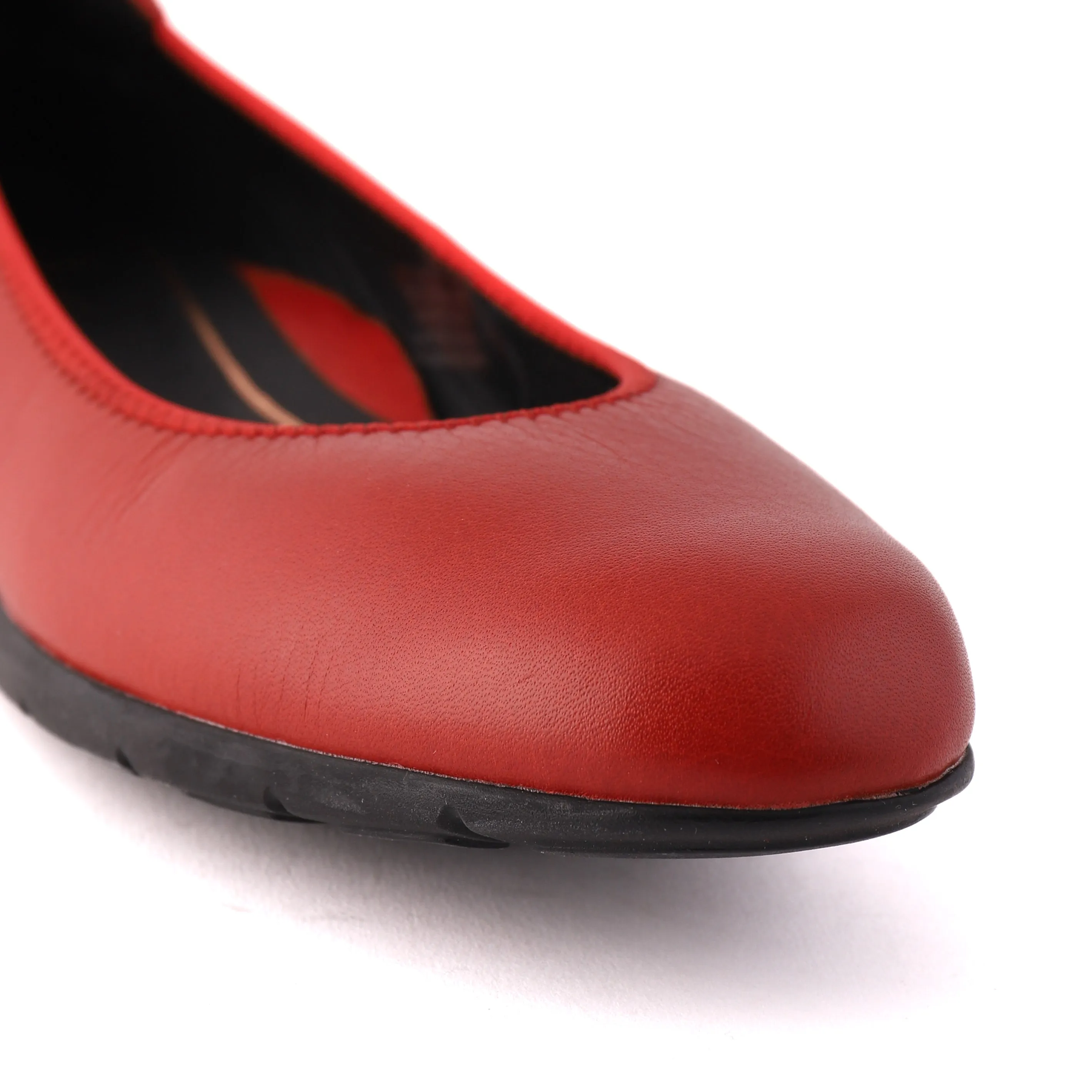 13302 Red Breathable feature Play Glow