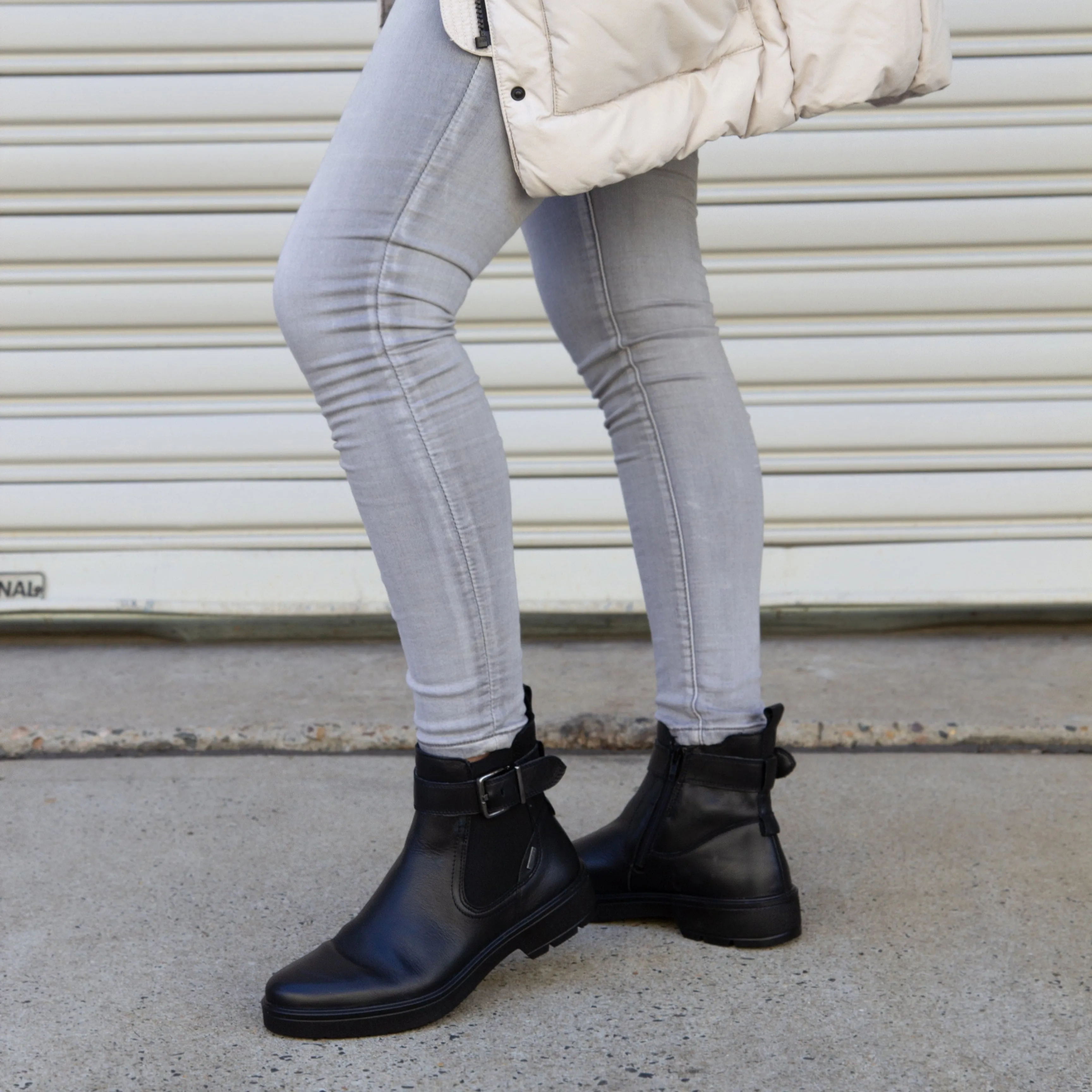 Waterproof Cold Climate 192 BLACK