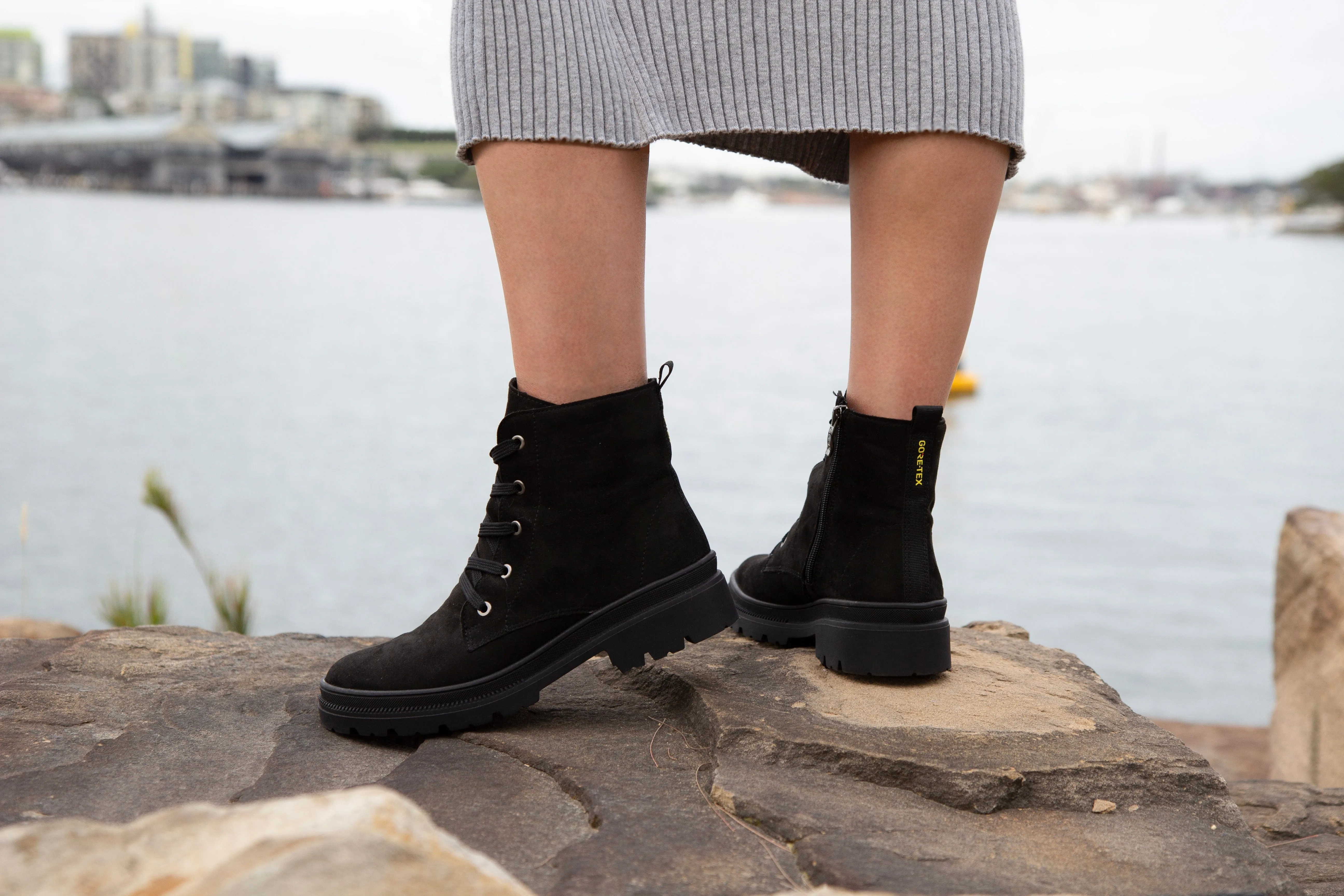 23103 Black Performance Focus Quick Drying Snowy Path