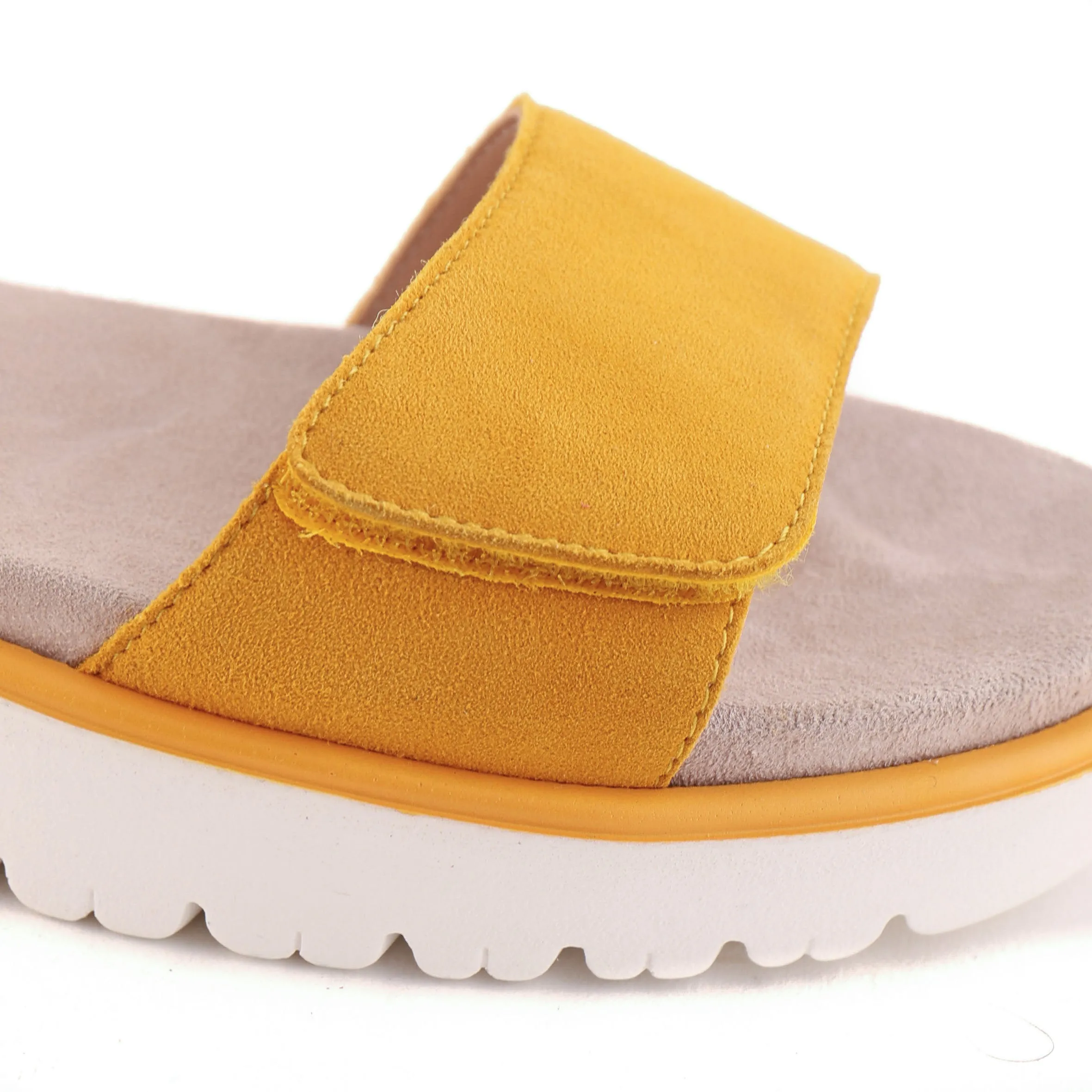 33518 Yellow Suede Sole Traction