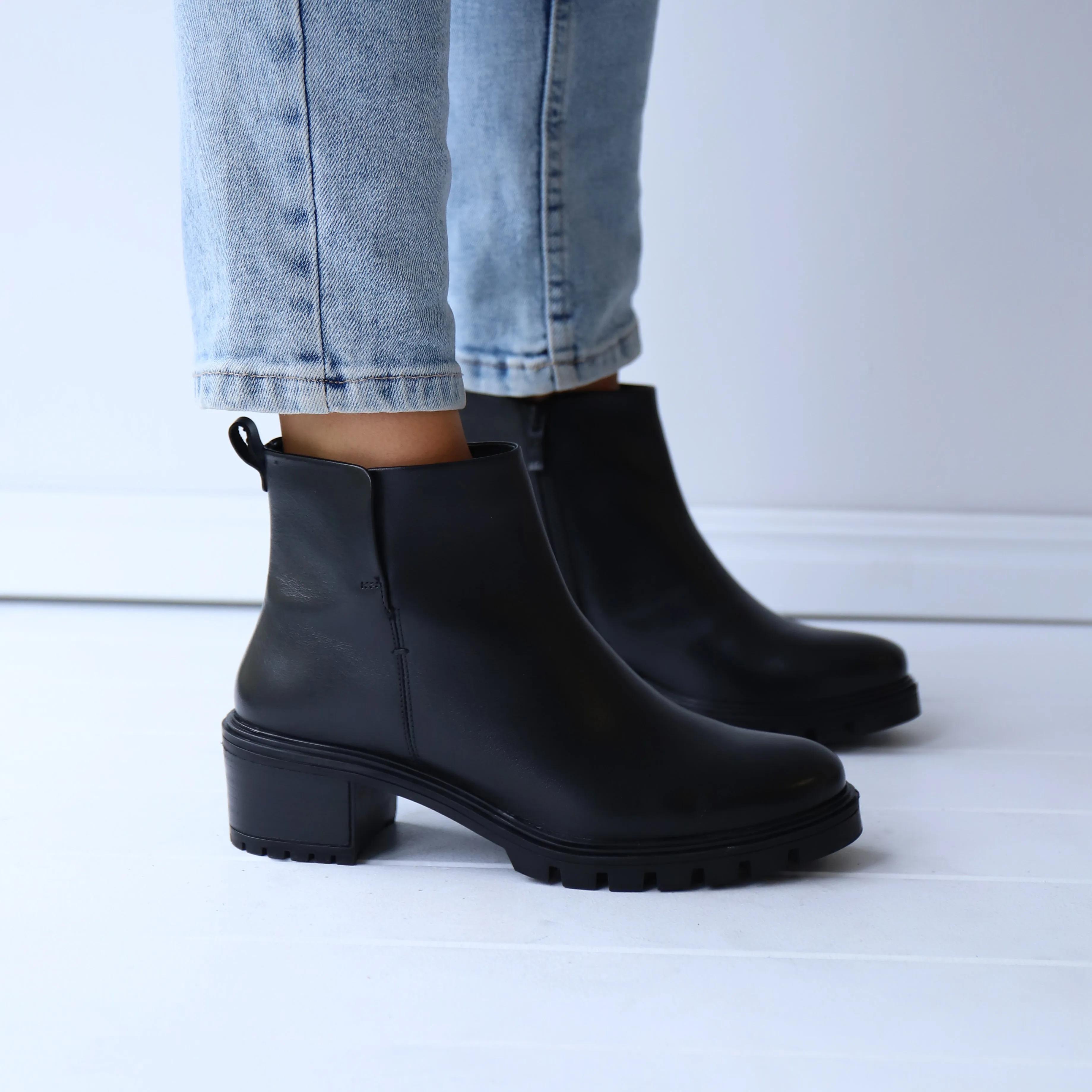 Inner Glow 48813 Black