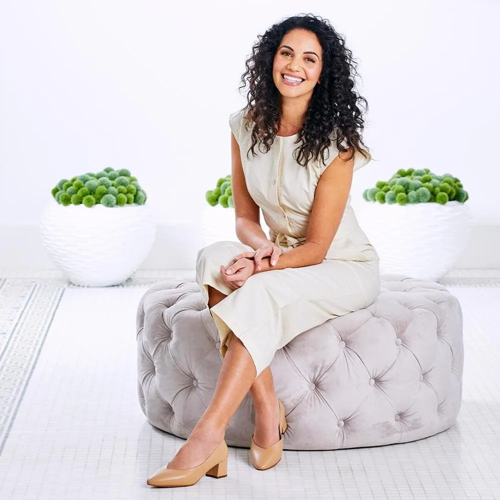 Night Hike Ingrid: Nude Leather