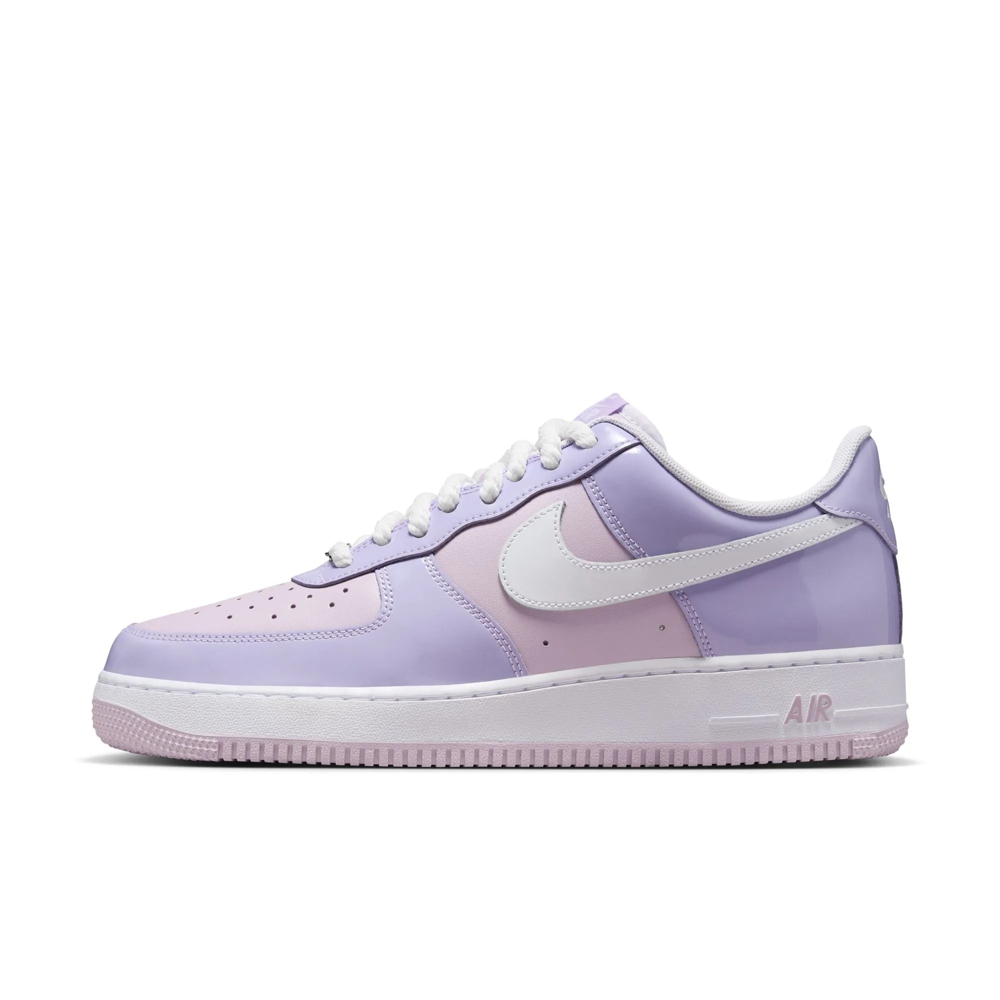 Water resistant upper Air Force 1 '07 LV8