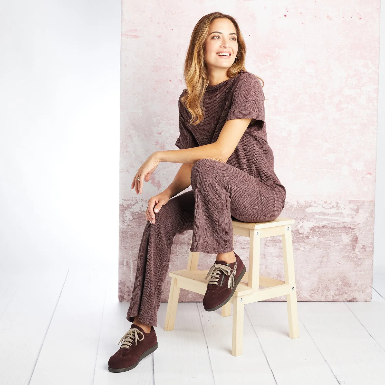 Swirl: Plum Suede Breath Mesh Ice Jog