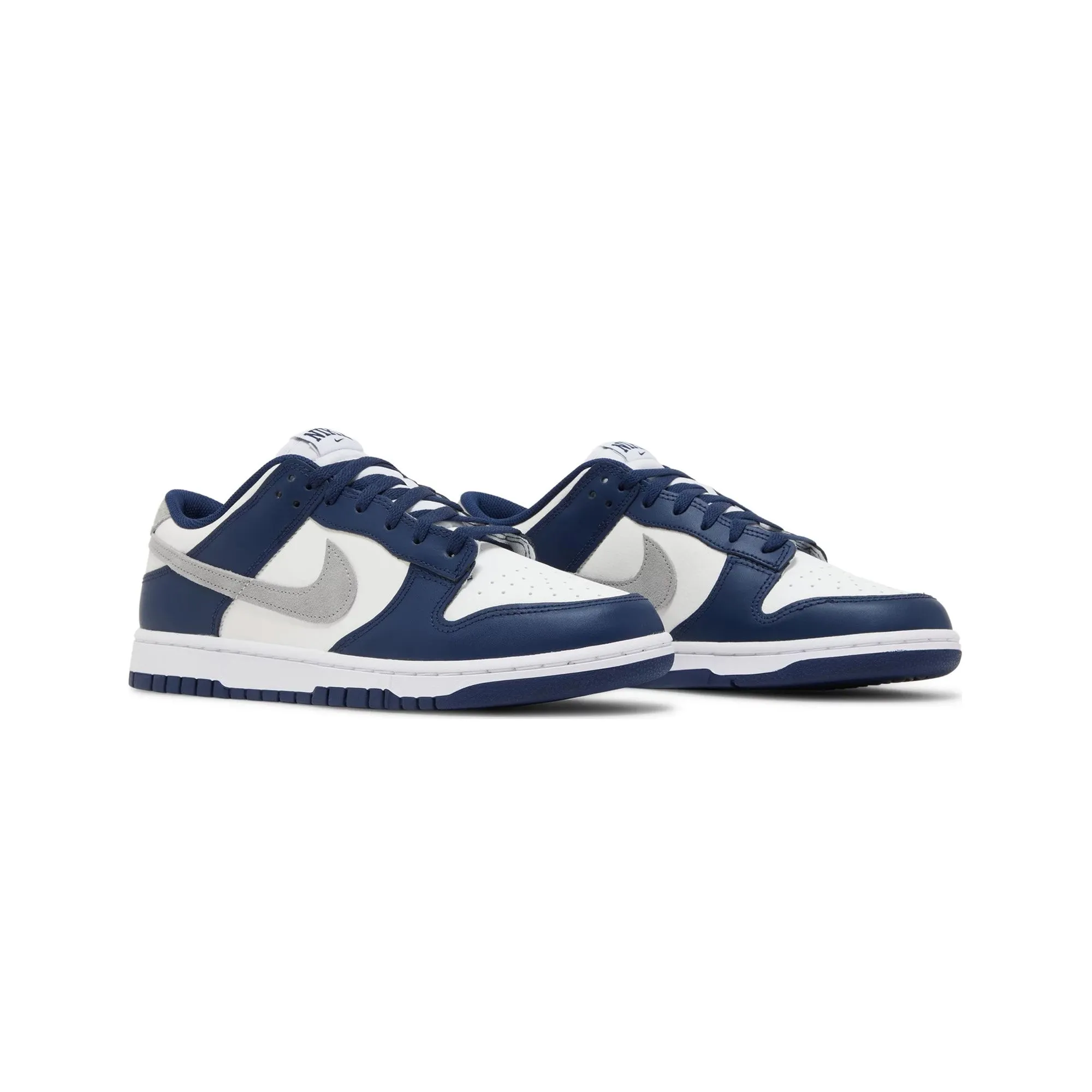 portable Nike Dunk Low 'Summit White Midnight Navy' (2023)