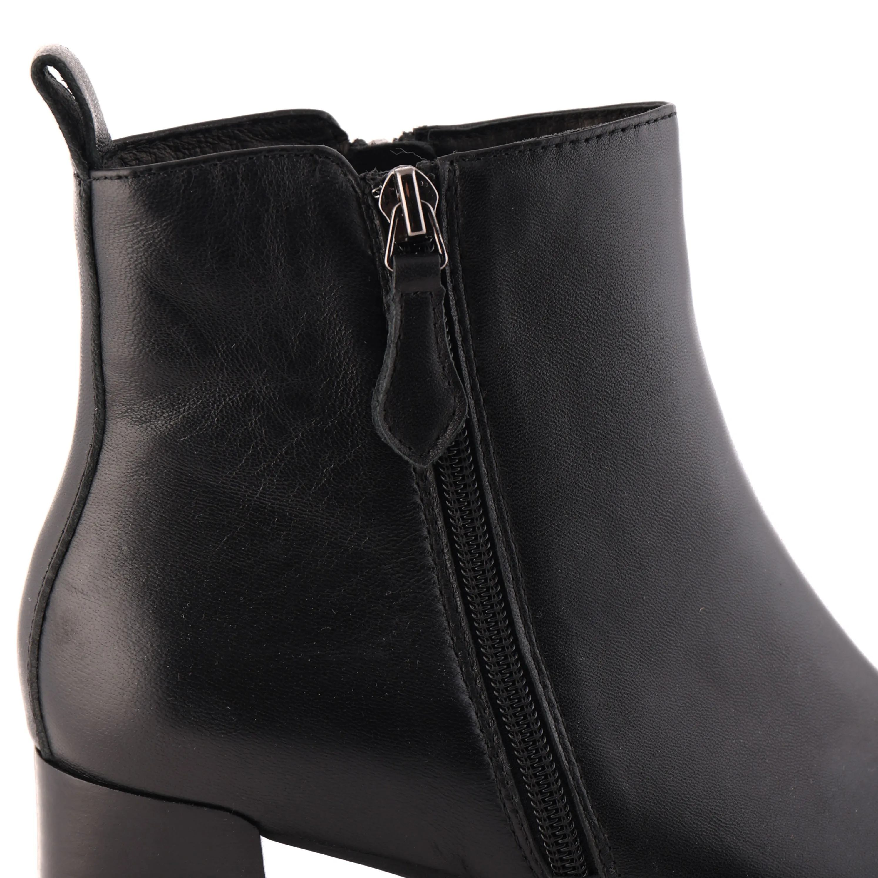 Grippy Outsole Mountain Climber Functional Build RISHI Black