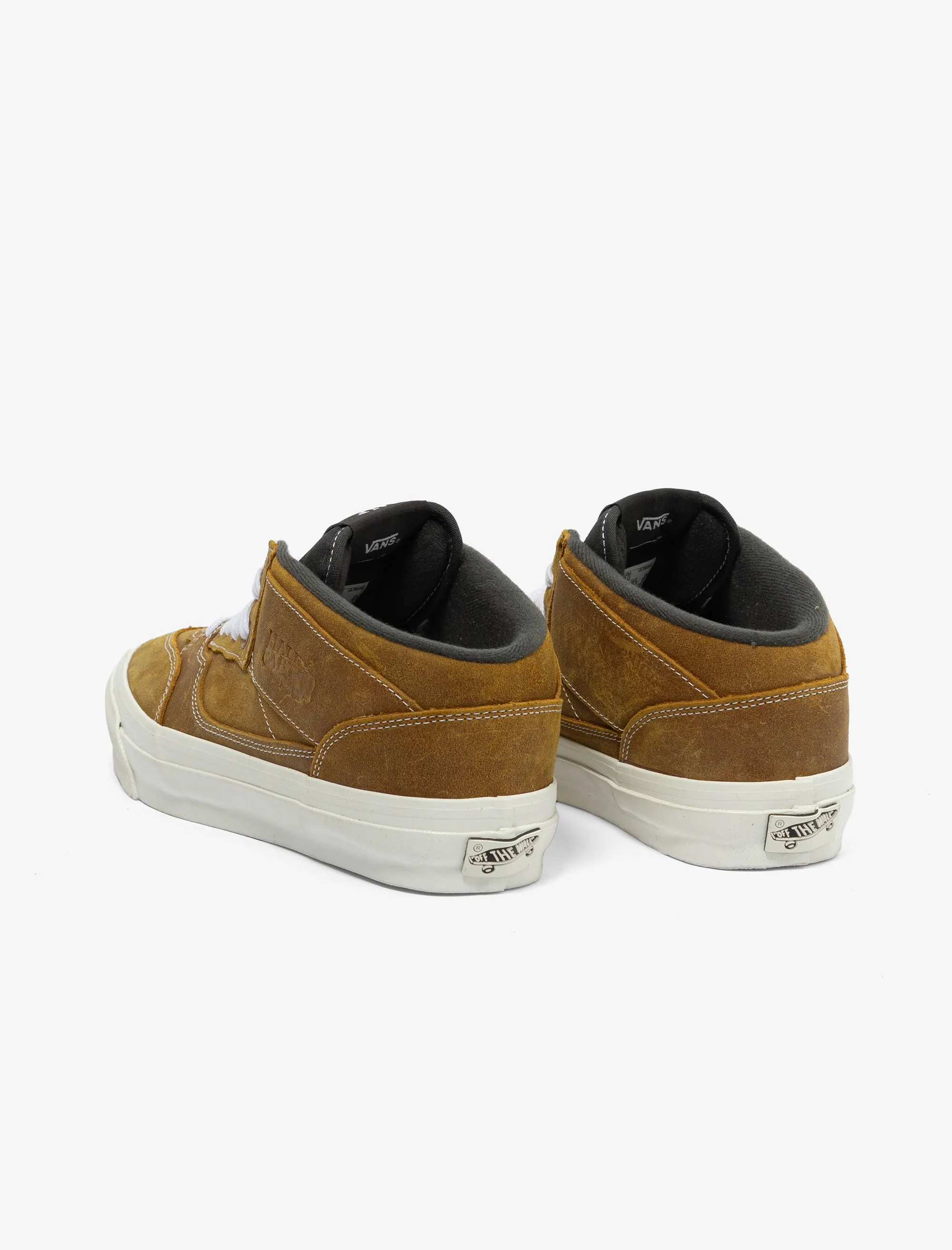 Half Cab 33 LX (Golden Brown) Light Stride