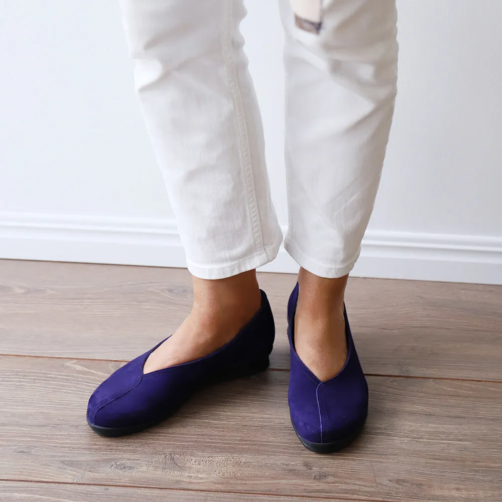 BARENE Dark Indigo Nubuck Fashionable Sole Velvet Touch