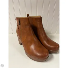 Boots Ankle Heels By Boc In Brown, Size: 10 Travel Ease Sturdy Support