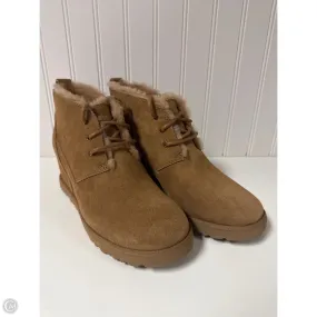Boots Designer By Ugg In Tan, Size: 8.5 Shock Support Lace Up