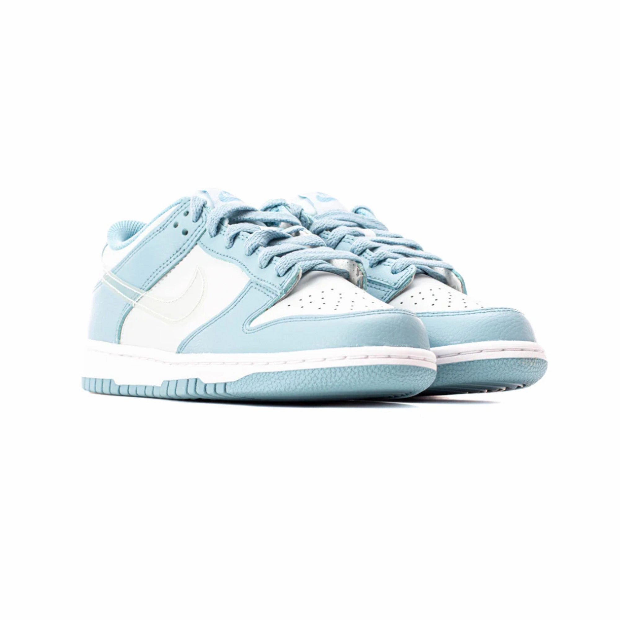 Minimal Edge Smooth Fit Nike Dunk Low 'Clear Blue Swoosh' GS (2022)