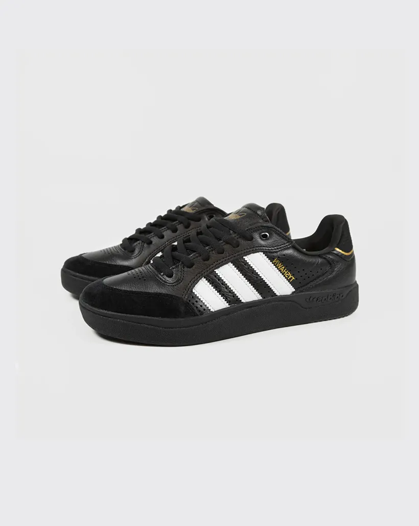 Skip Step Adidas Tyshawn Low Shoe - Black/White