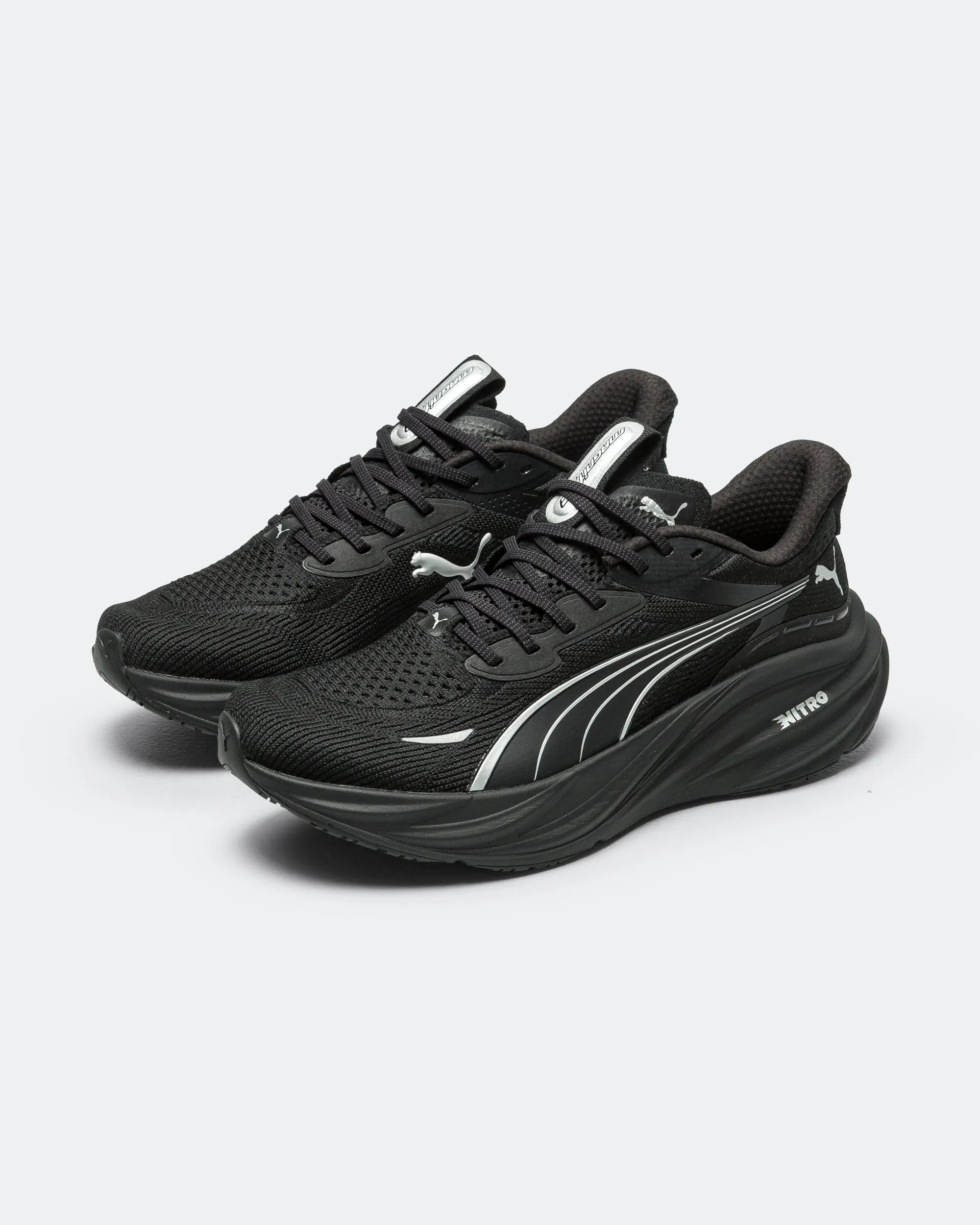 Mens Magnify NITRO 3 - Black/Silver Ventilated Design