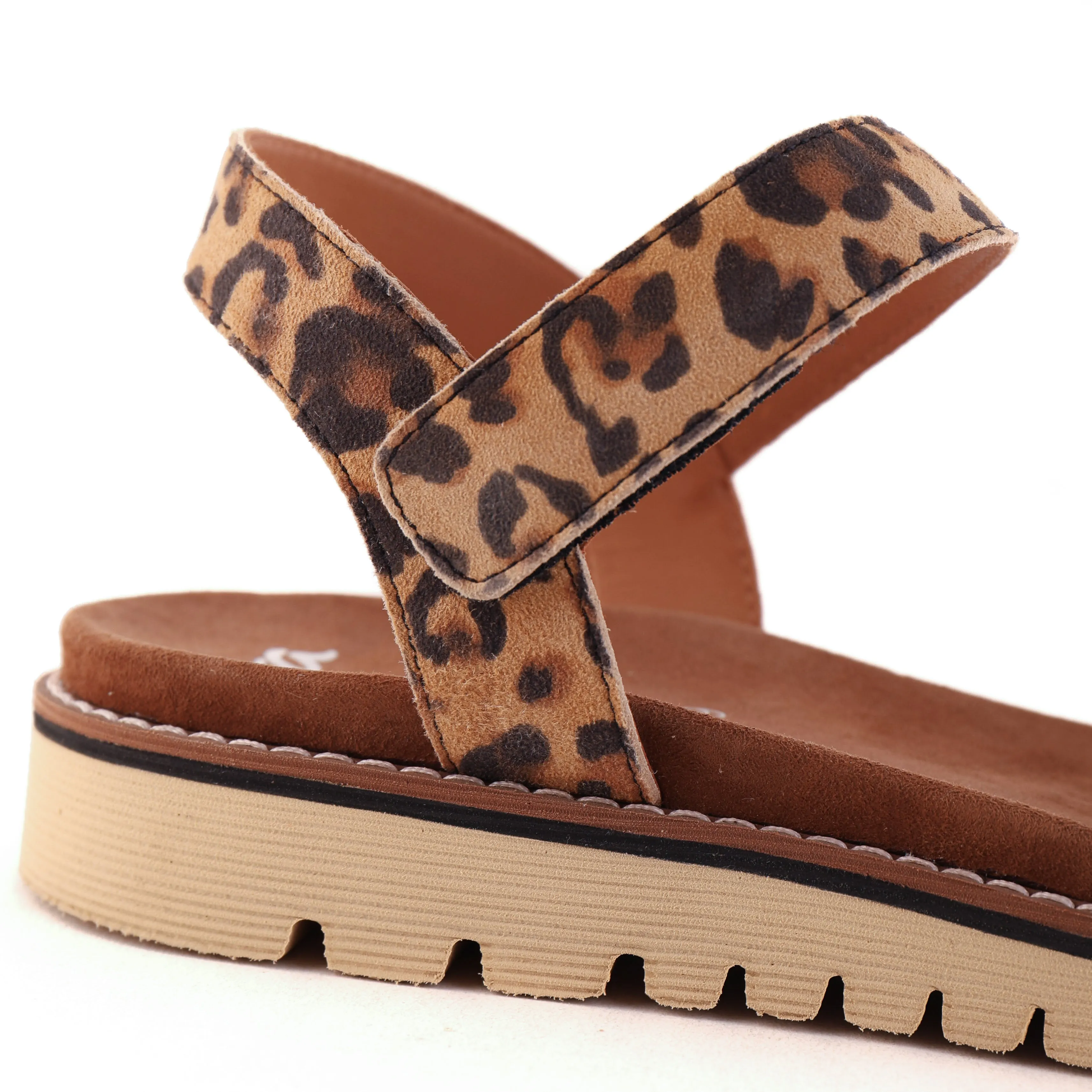 Non Toxic Materials 28114 Leopard Suede