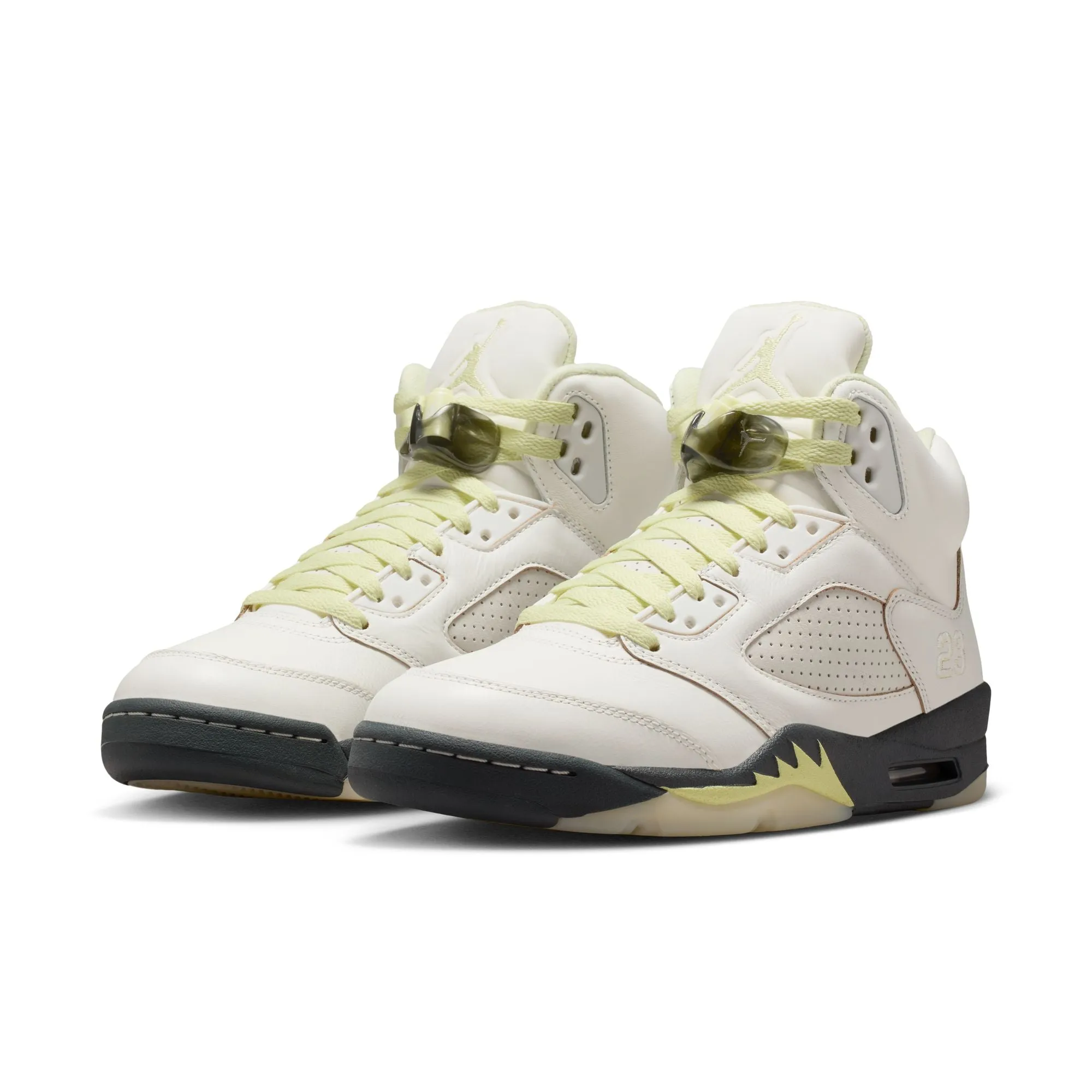 Trendy Daily WMNS Air Jordan 5 Retro