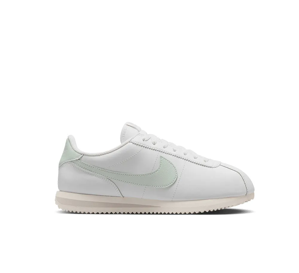 Flexible Sole Design Womens Nike Cortez Leather