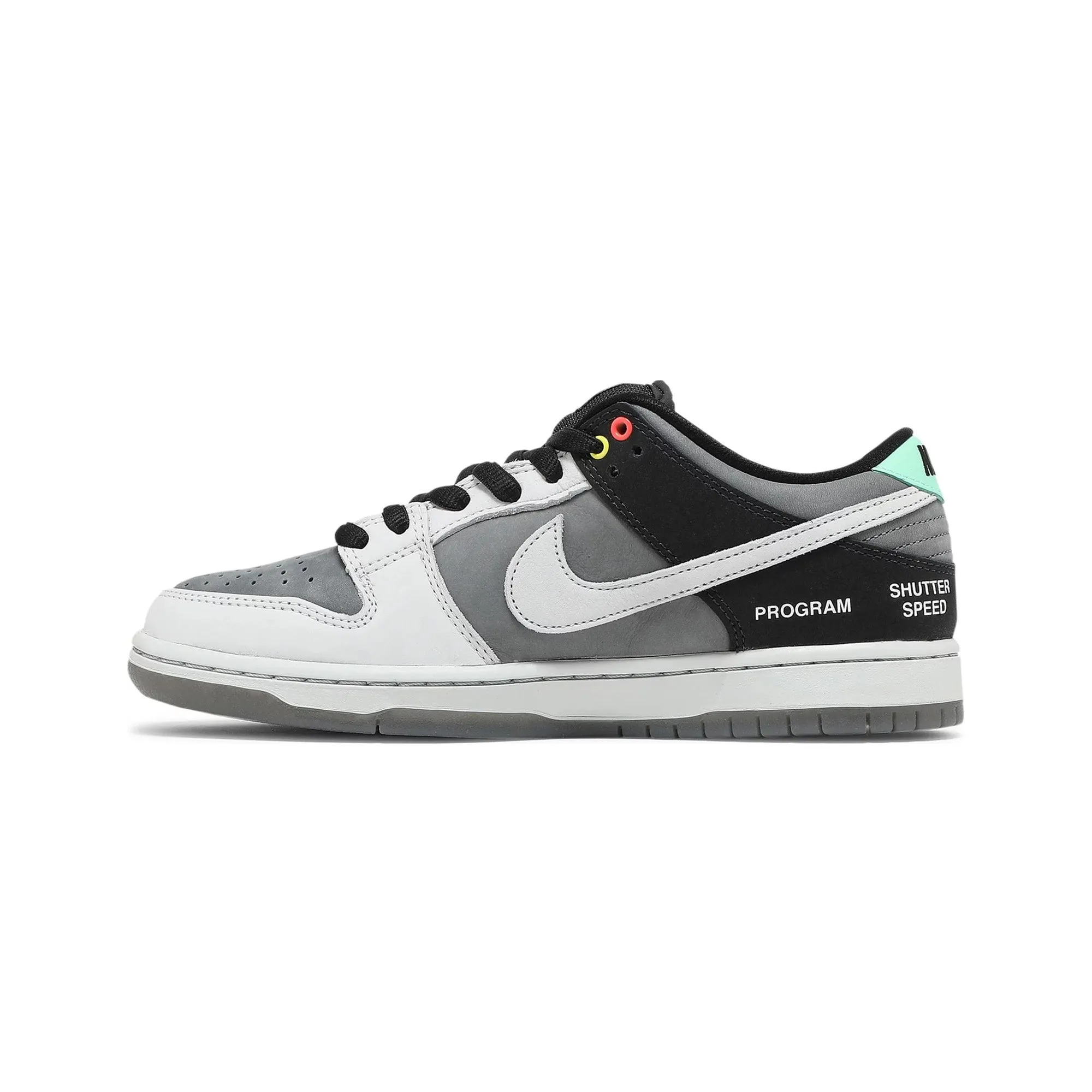 Style Blend Nike SB Dunk Low 'VX1000' (2021)
