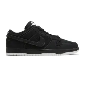 Training Essentials Nike SB Dunk Low x Gnarhunters 'Black' (2022)