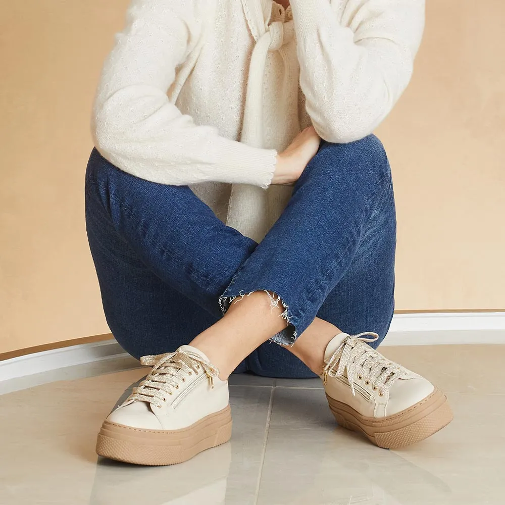 Evening Ready Light Motion Diva: Cream Leather