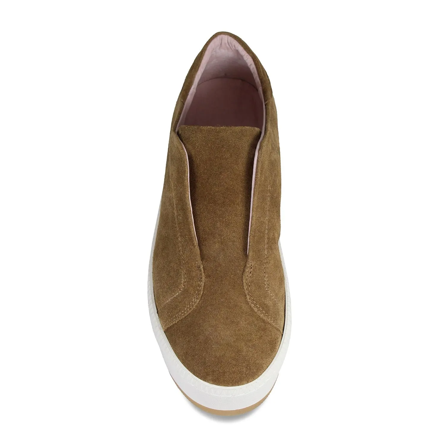Drama: Tan Suede Strike Step Drive Ease