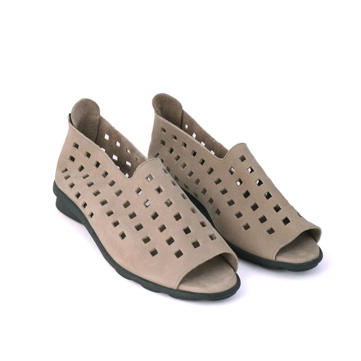 Cool Fit Ultra Grip Tread Design DRICK Taupe Nubuck