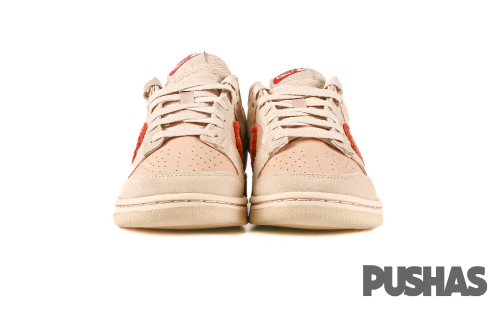 Built For Walk Dunk Low 'Terry Swoosh' W (2022)