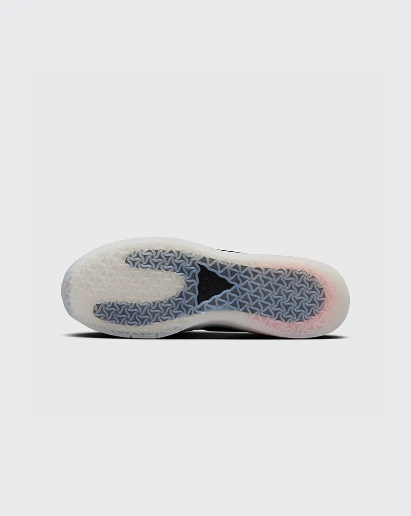 Nike SB PS8 Shoe - Black Easy Run Camp Step