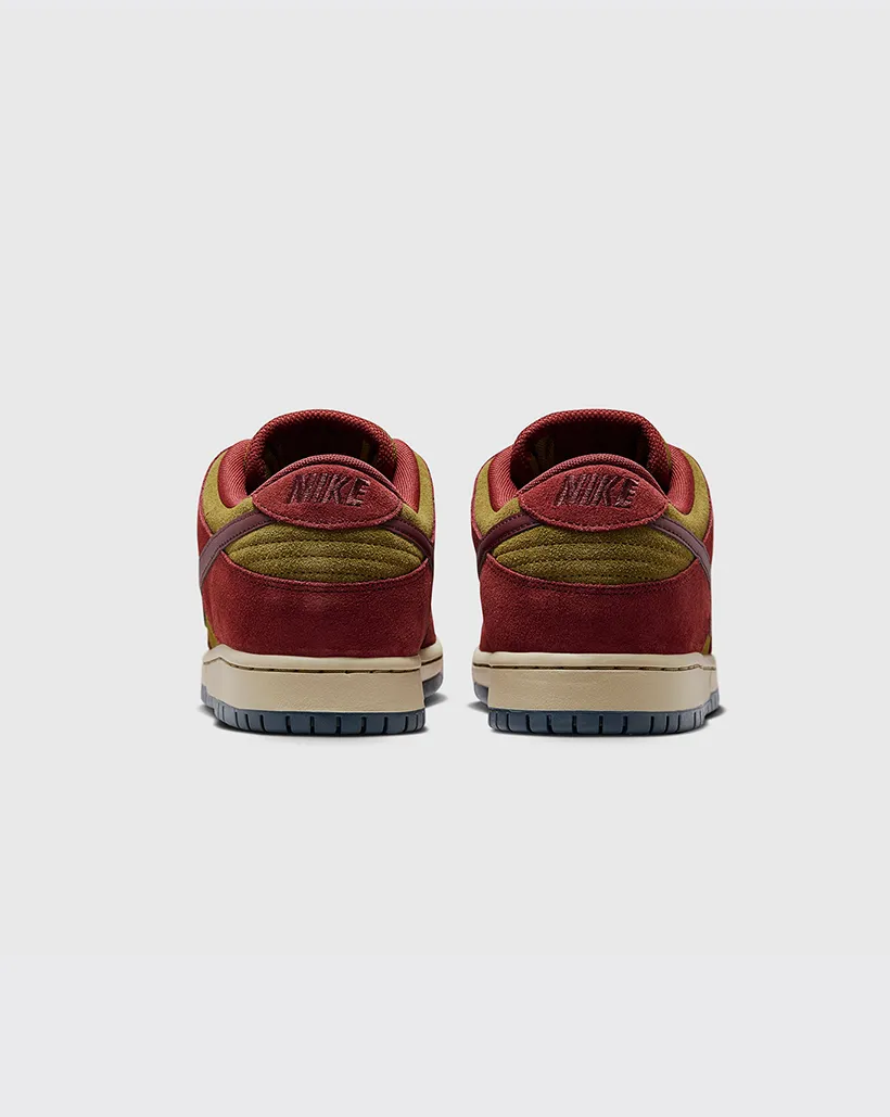 Active Mode Nike SB Dunk Low Pro - Dark Team Red/Burgundy Crush