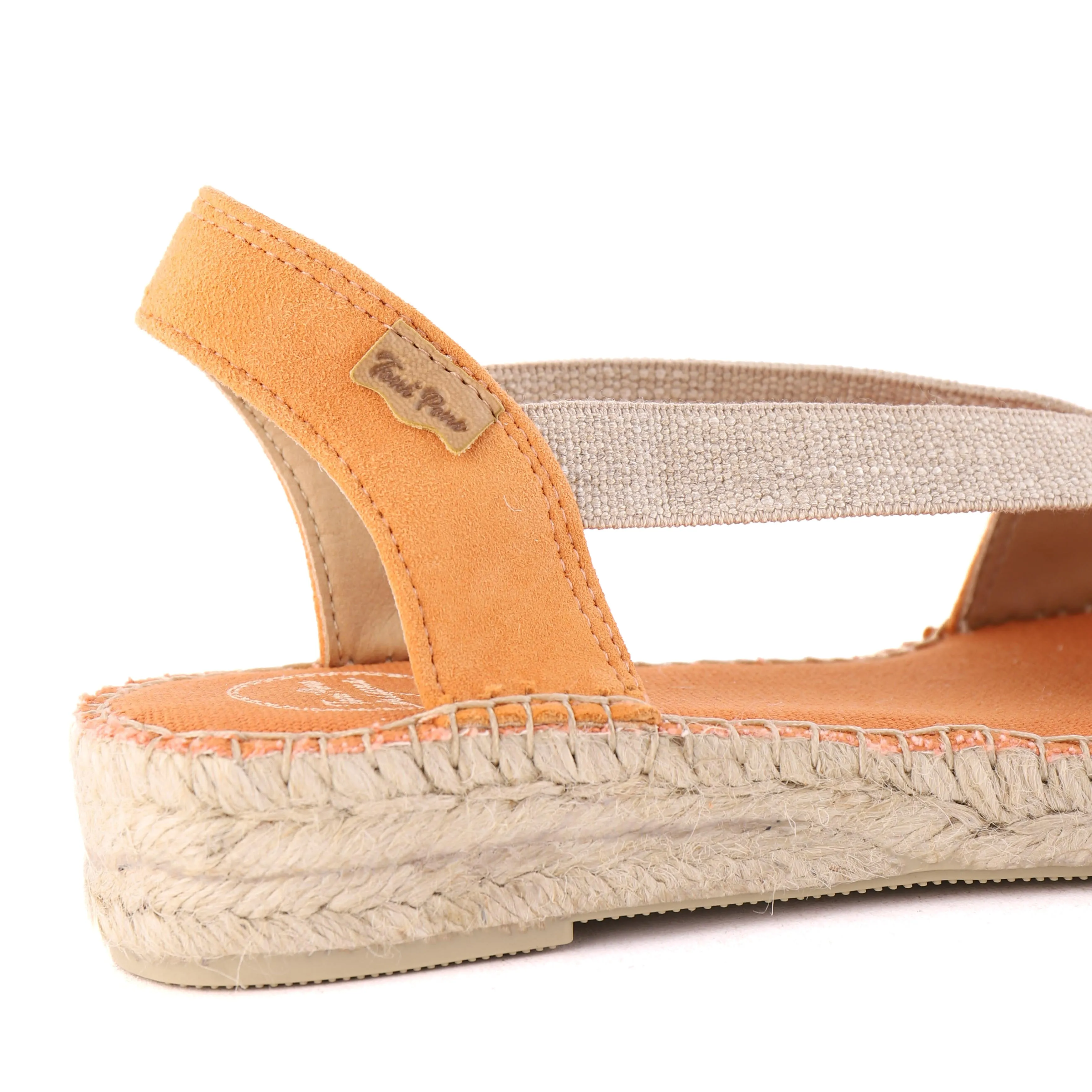 ETNA Apricot Suede Light cushion Fashion-Forward Design