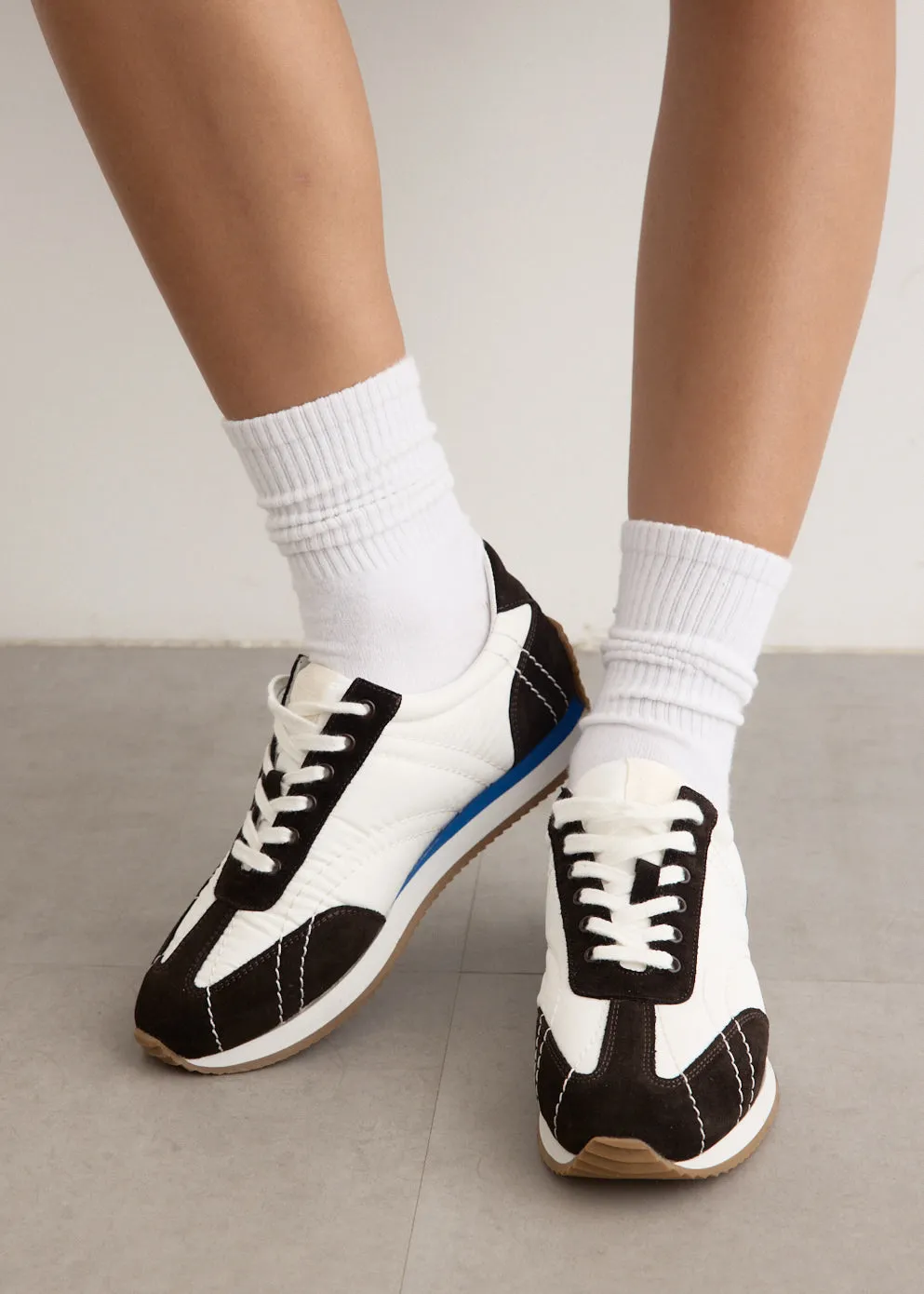 Sport Sneakers Friend Jog Urban Minimal