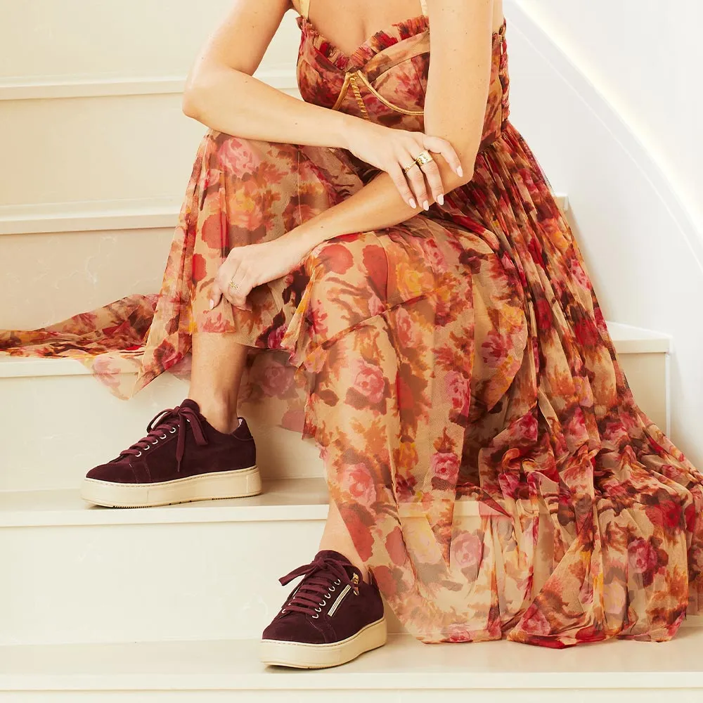 Feather: Bordeau Suede Grip Support