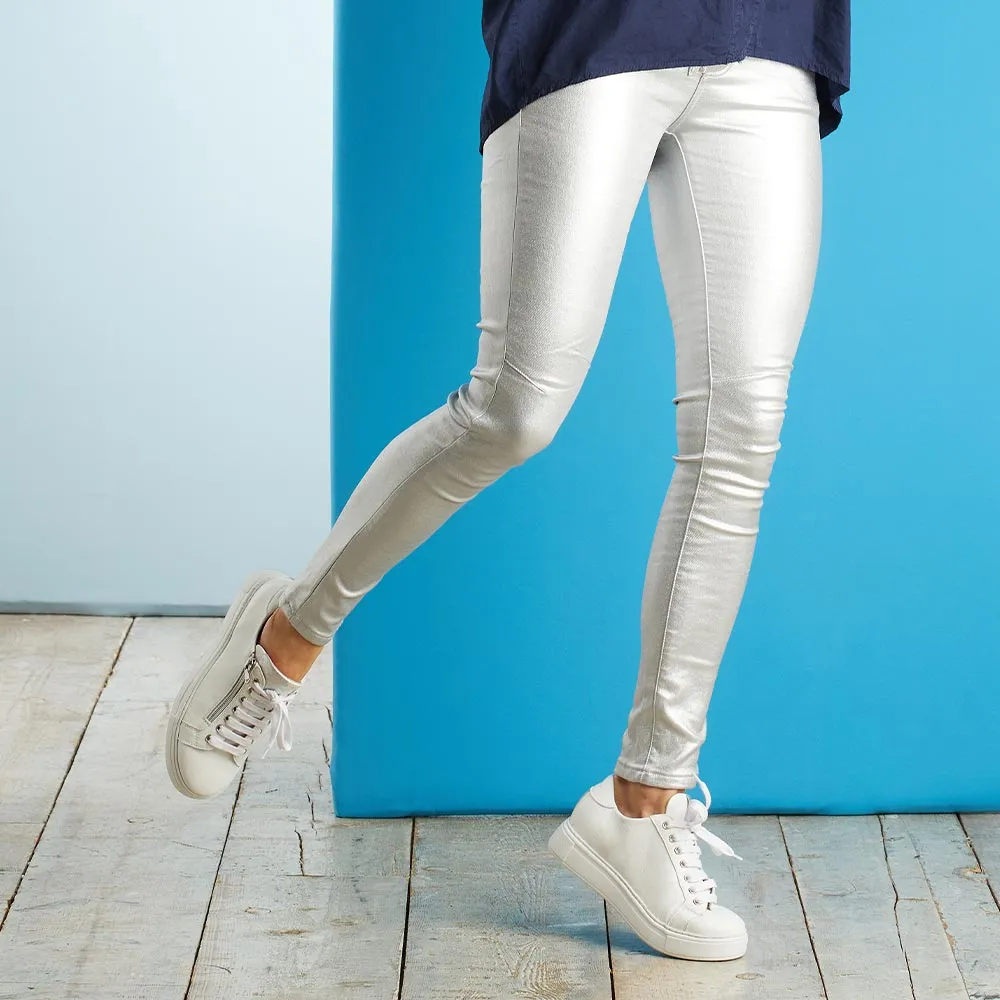 Style Flow Feather: White Leather