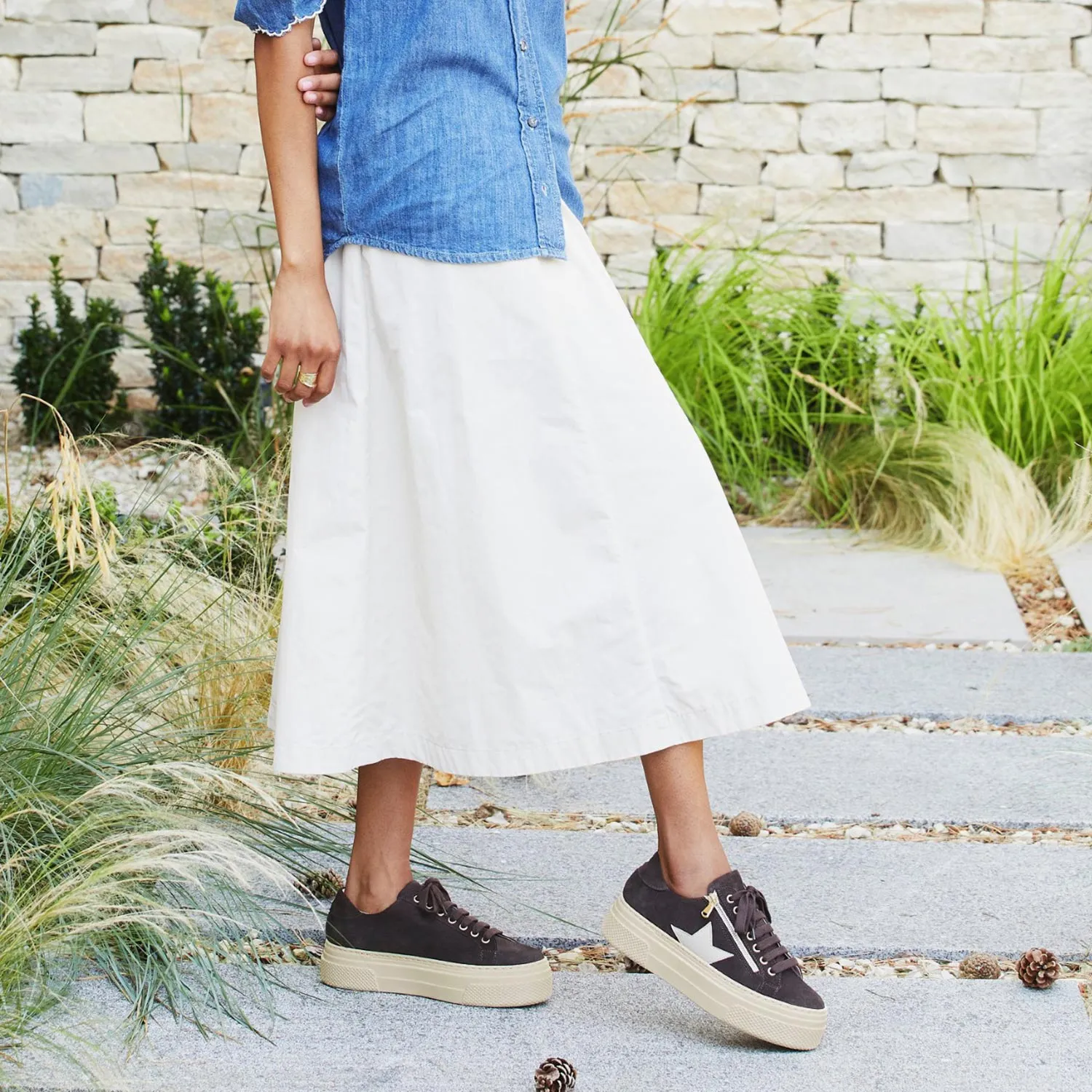 Valley Hike Street Day Diva-Star: Chocolate Brown Suede & Cream Leather