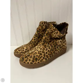 Bend Step Boots Ankle Flats By Impo In Animal Print, Size: 8.5
