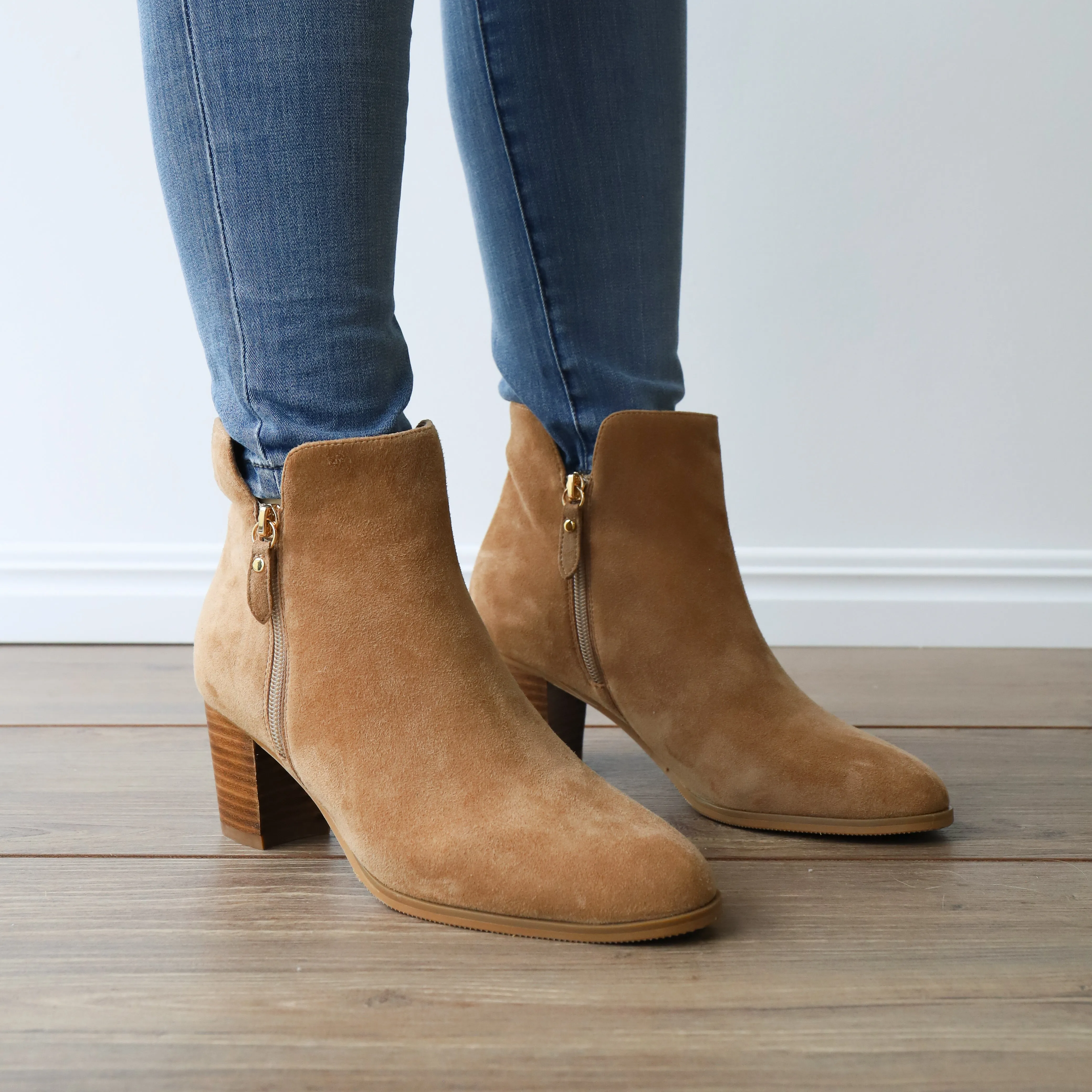 RALEIGH Whisky Suede Adjustable Strap Mechanism Cushioned Step All Day Worker