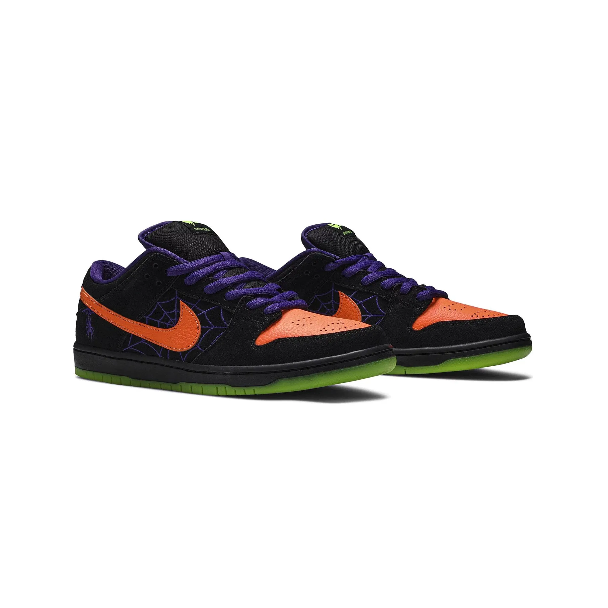 Nike SB Dunk Low 'Night of Mischief Halloween' (2019) Reinforced Eyelet Construction Smooth Design
