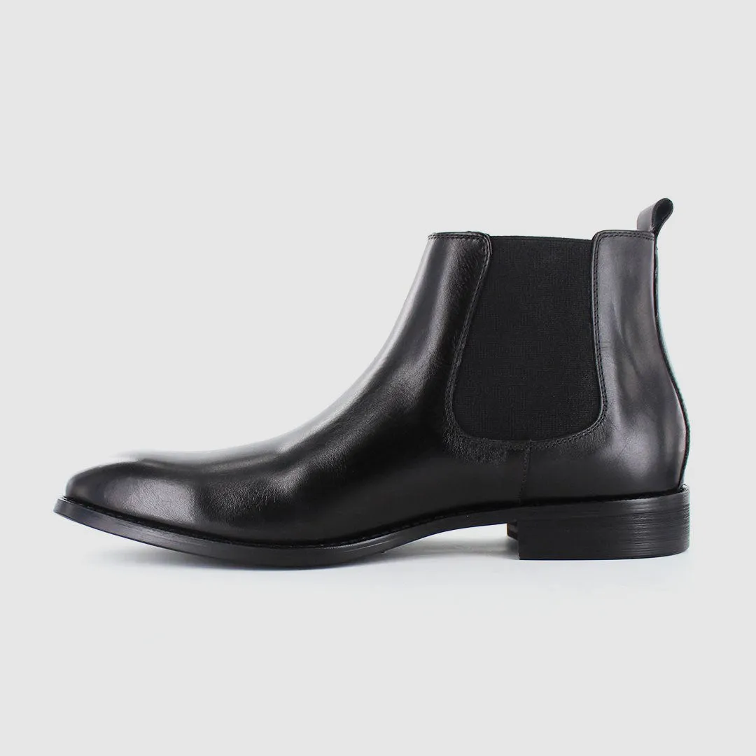 Cozy Lined Dawson Chelsea Boots Black