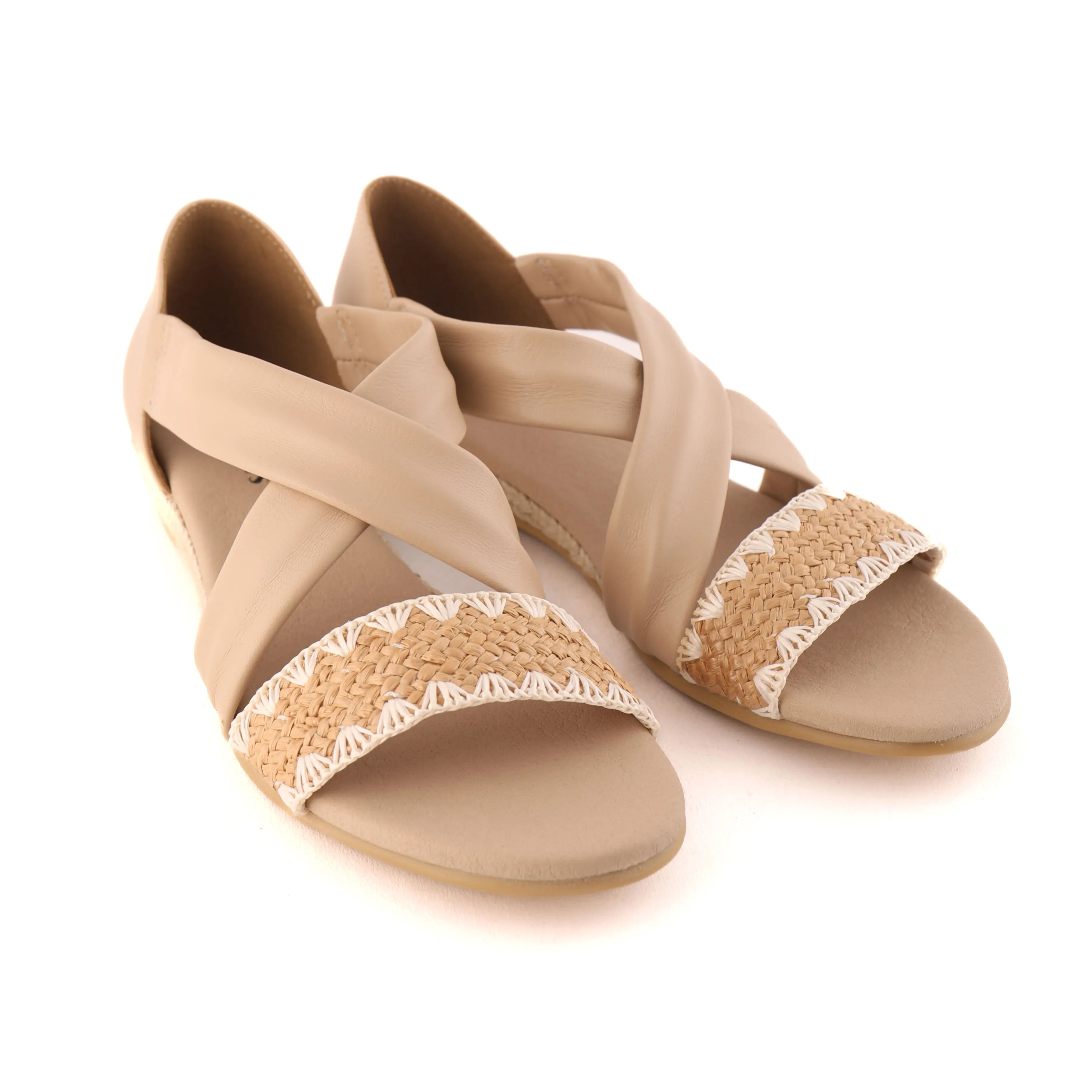 HOLLIE Raffia Natural Light Travel Shoes Effortless Walk