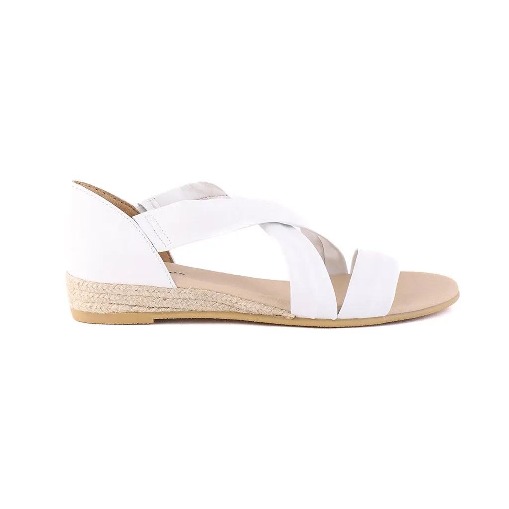 HOLLIE White Cool Surface Resort Look