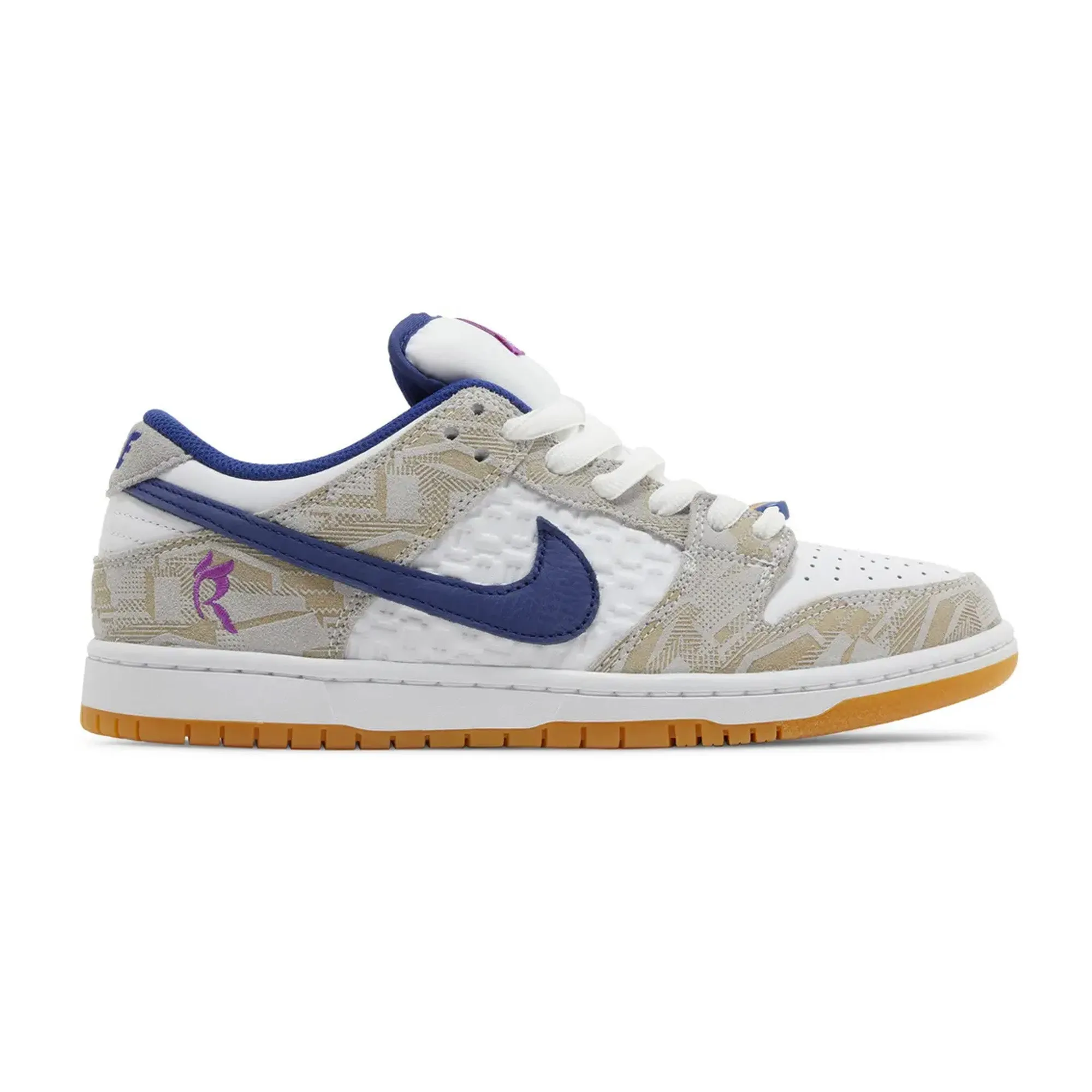 Nike SB Dunk Low 'Rayssa Leal' (2024) evening walk Reflective Safety Details