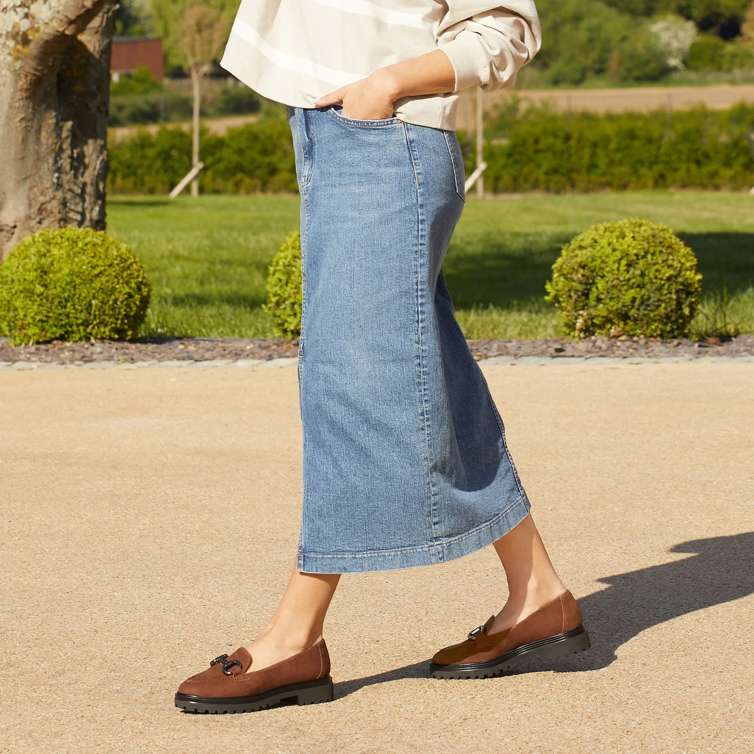 WideToeBox Treasure: Tobacco Suede