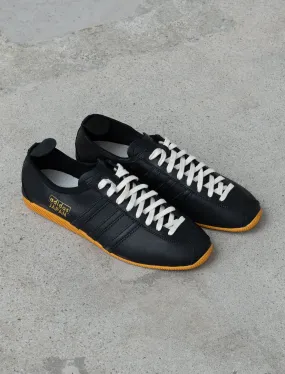 Japan (Core Black/Yellow) Flex Technology Stroll Ready