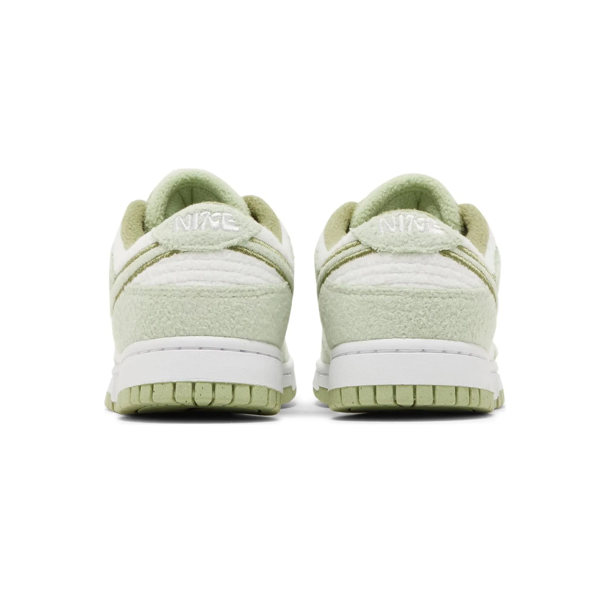 Nike Dunk Low SE Fleece Pack 'Honeydew' Women's (2022) Textured Outsole Pattern