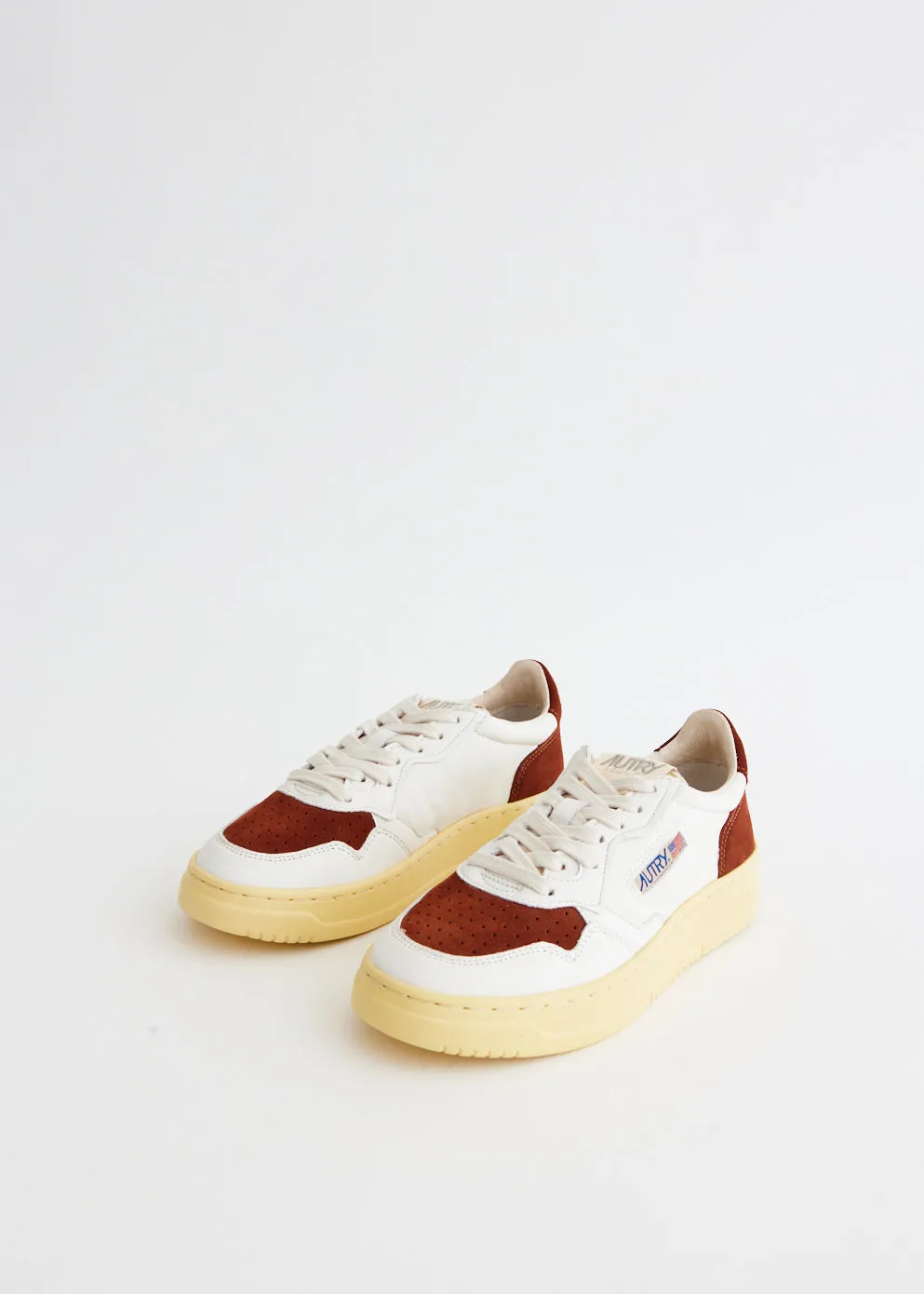 Ease Wear Medalist Sneakers