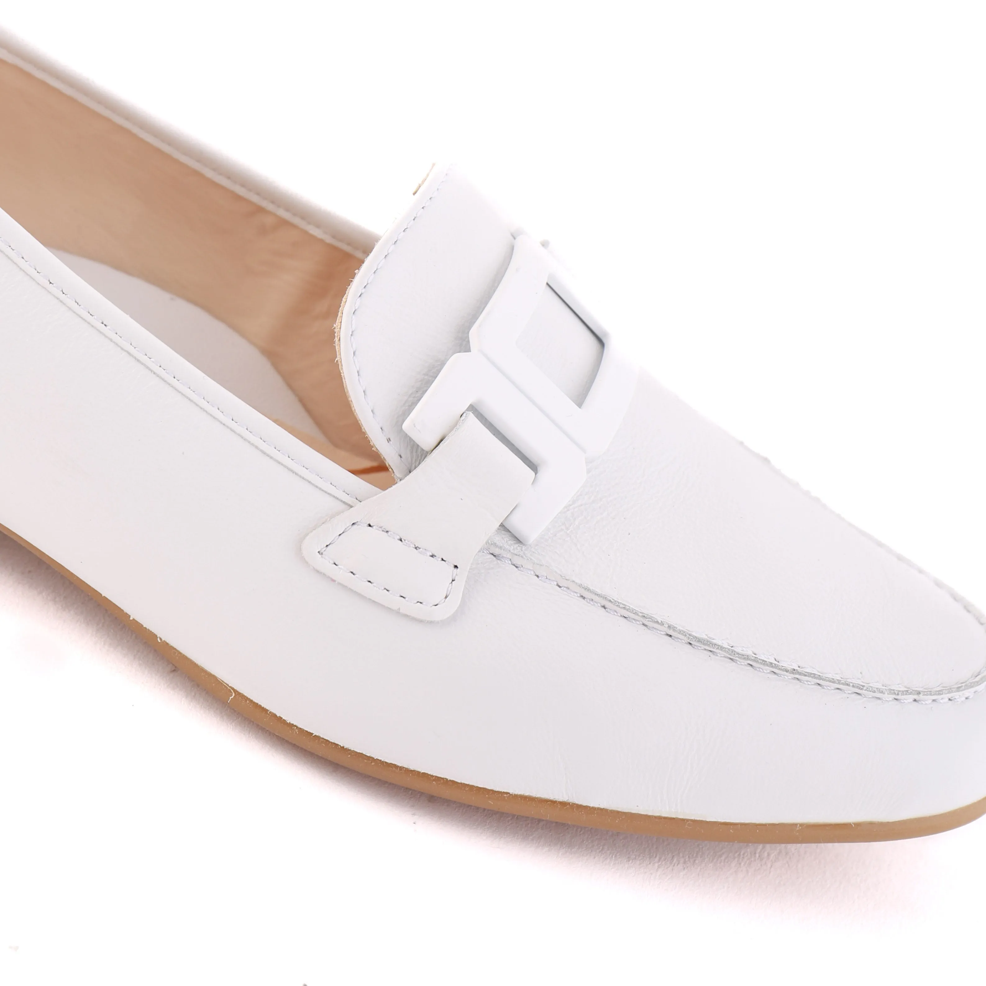 Command Style Performance Fit 31200 White