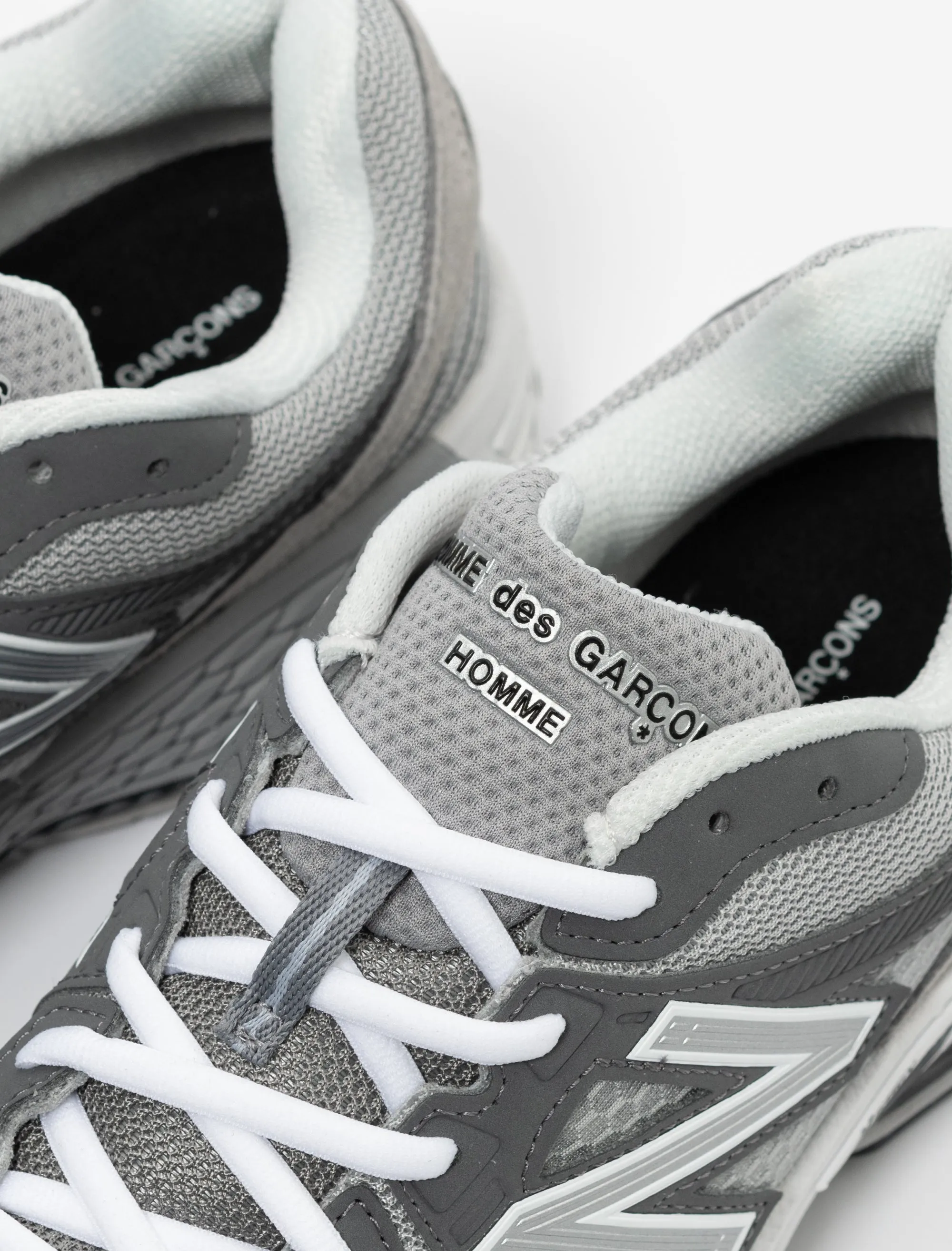 New Balance 860v2 (Grey) shape fit Farm Hike