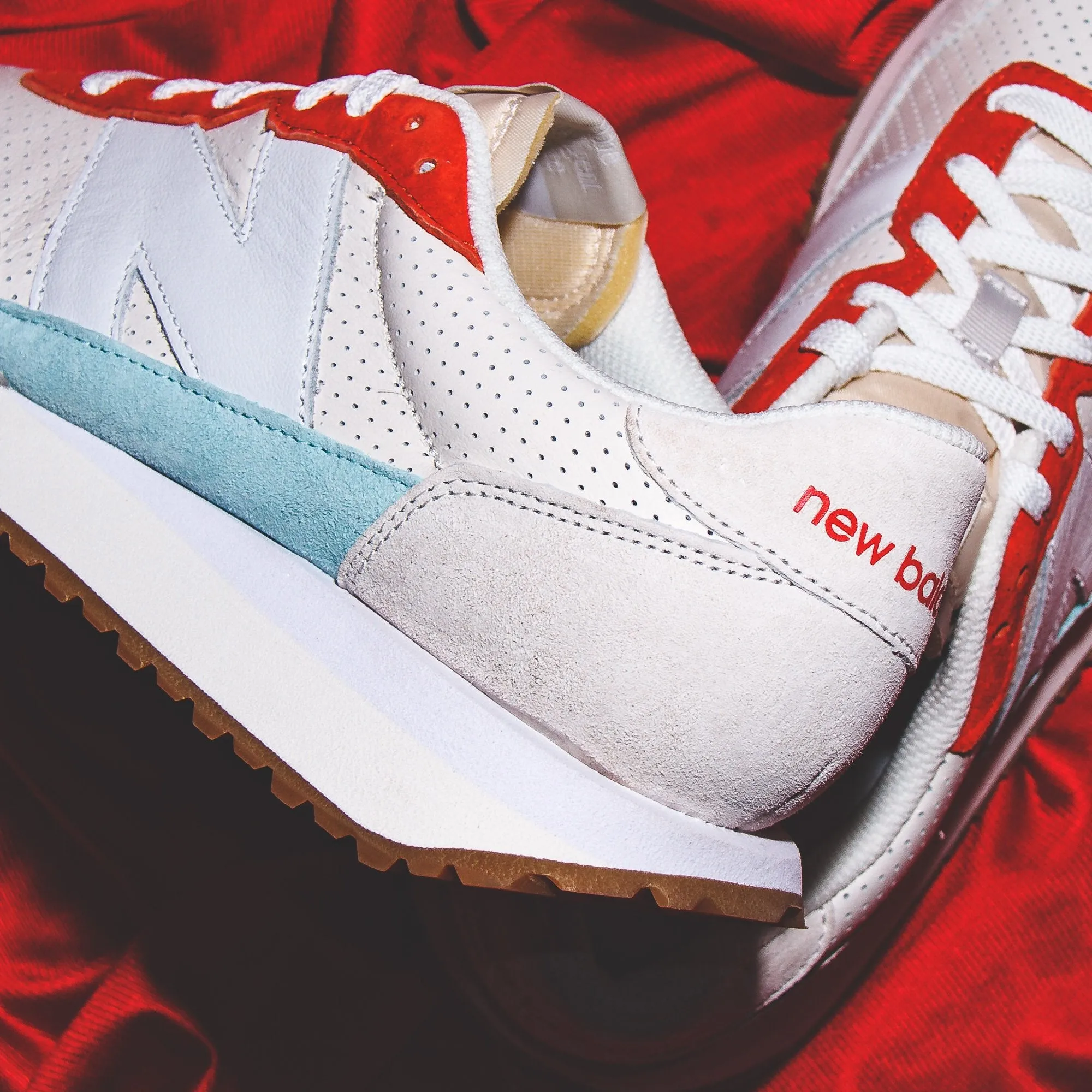 Walker professional runner New Balance Men 237 White MS237PG