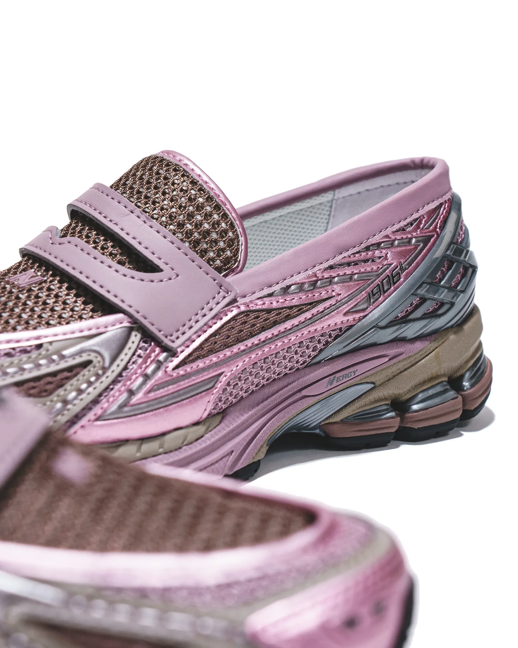 Footstrike Optimized Sock Liner Tech New Balance Unisex 1906L Metallic Pink U1906LAU