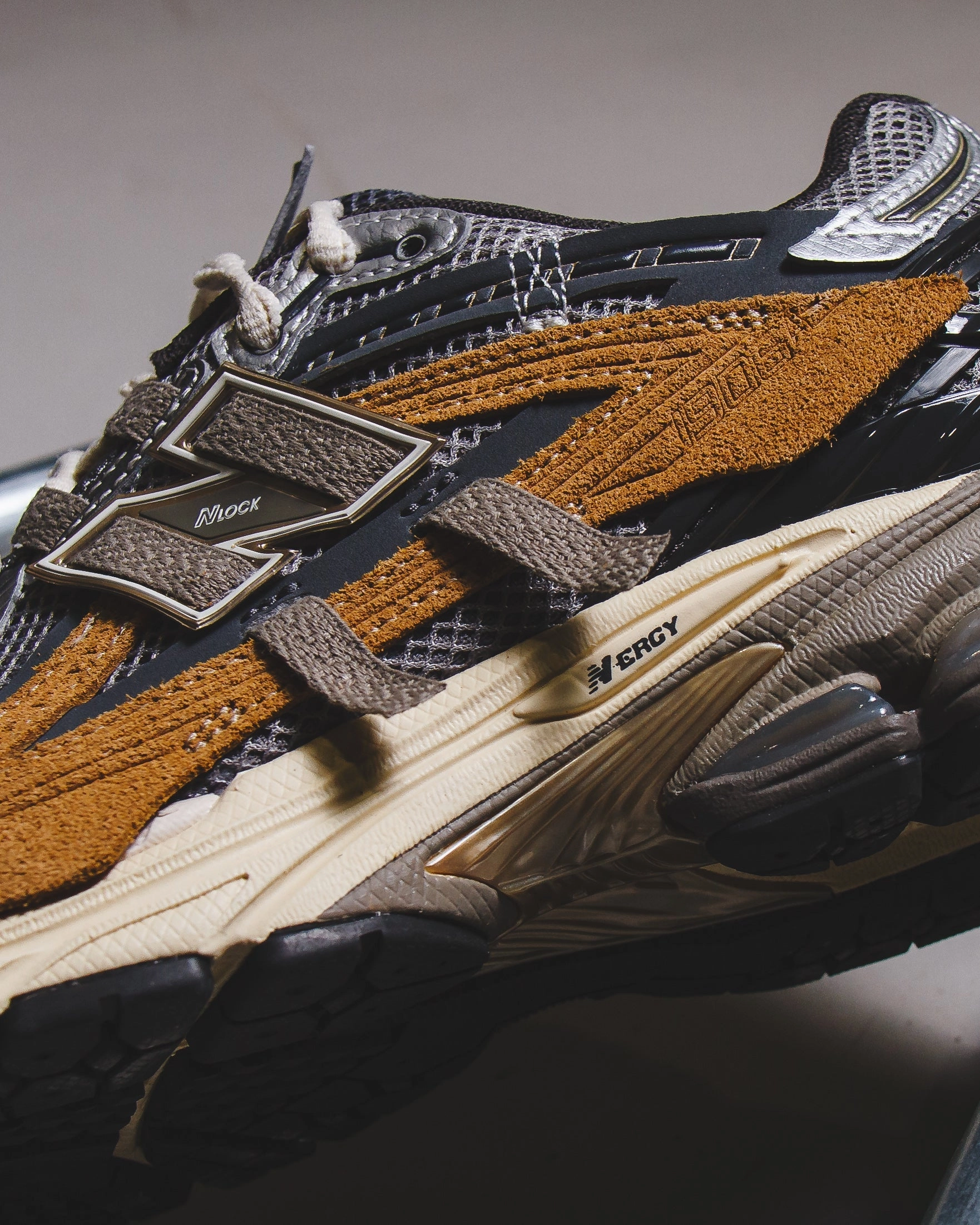 Balanced Ride mesh shoes New Balance Men 1906A Great Plains U1906AA