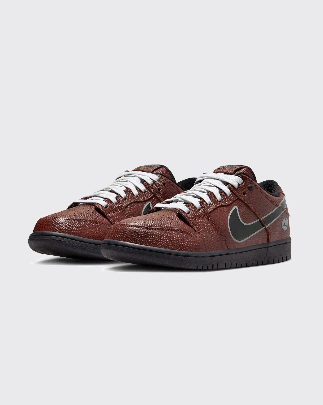 Nike SB x Limosine Skateboards Dunk Low Pro Comfort footbed